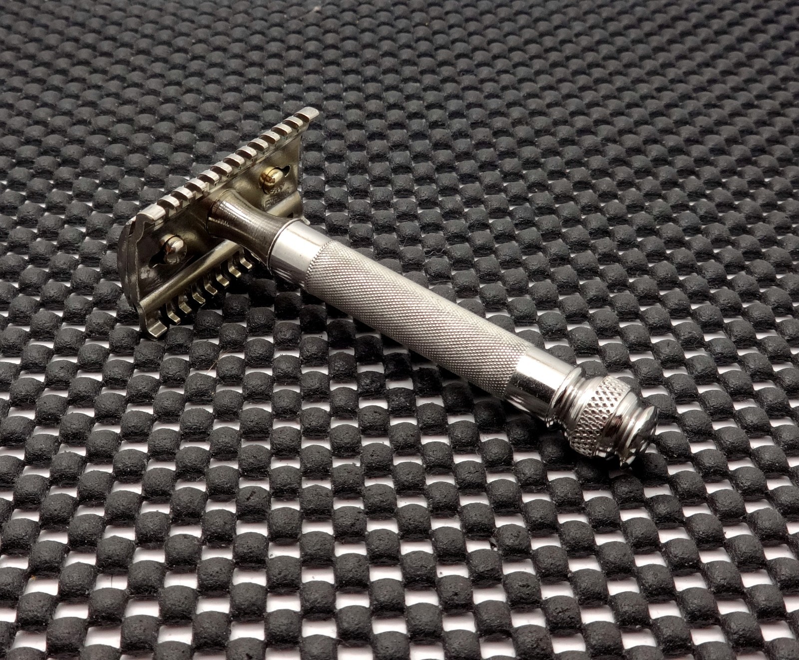 Vintage 1930's Gillette British NEW DE Safety Made In England Razor NO CRACKS