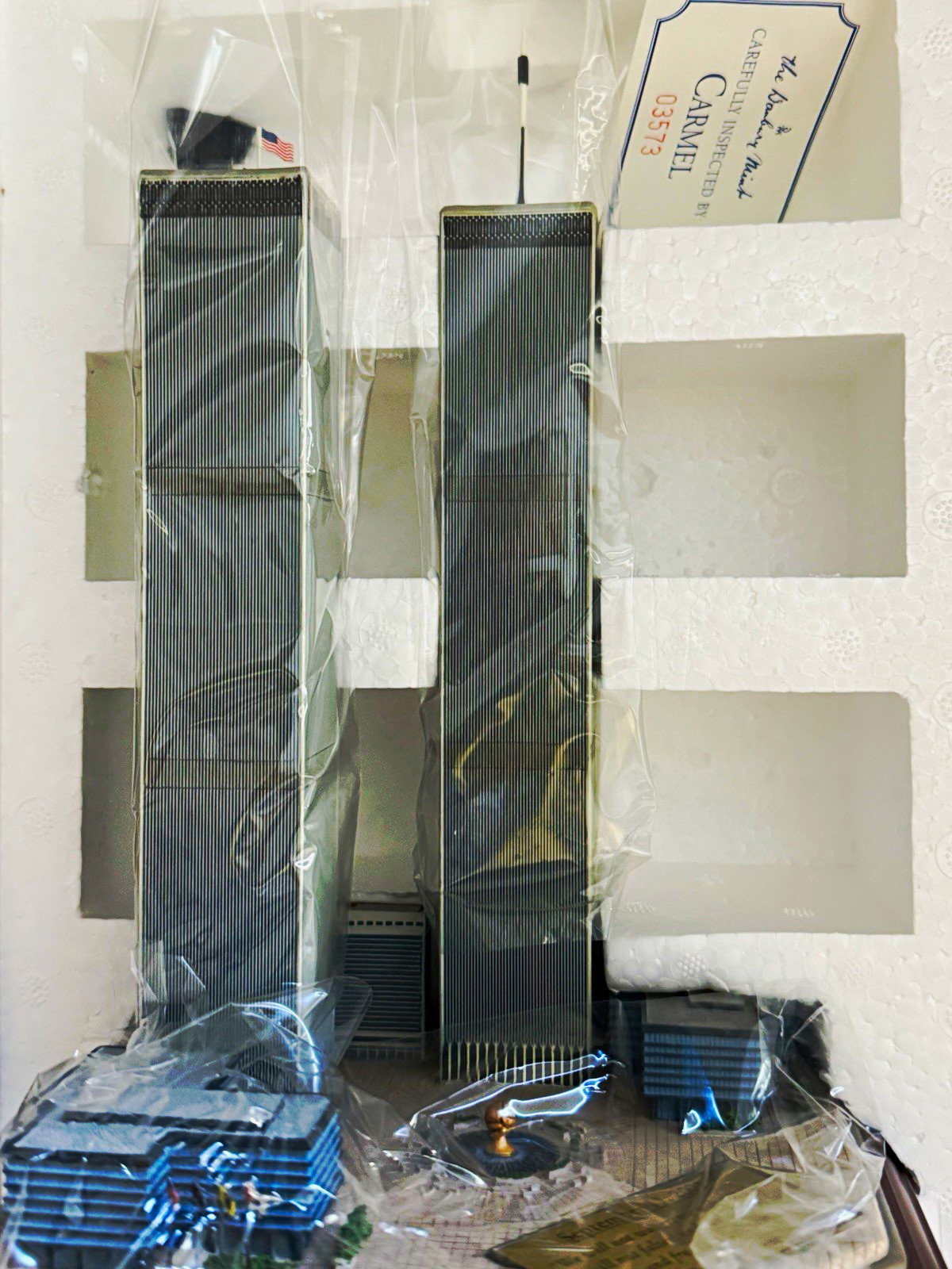 Danbury Mint Twin Towers Commemorative World Trade Center NYC WTC 
