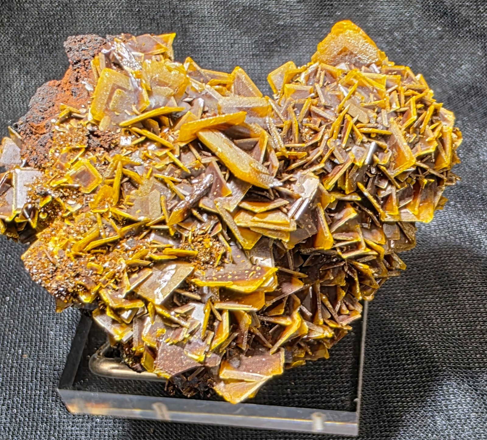 Wulfenite Crystal Cluster Ojuela Mine Durango Mexico 91g 2.25