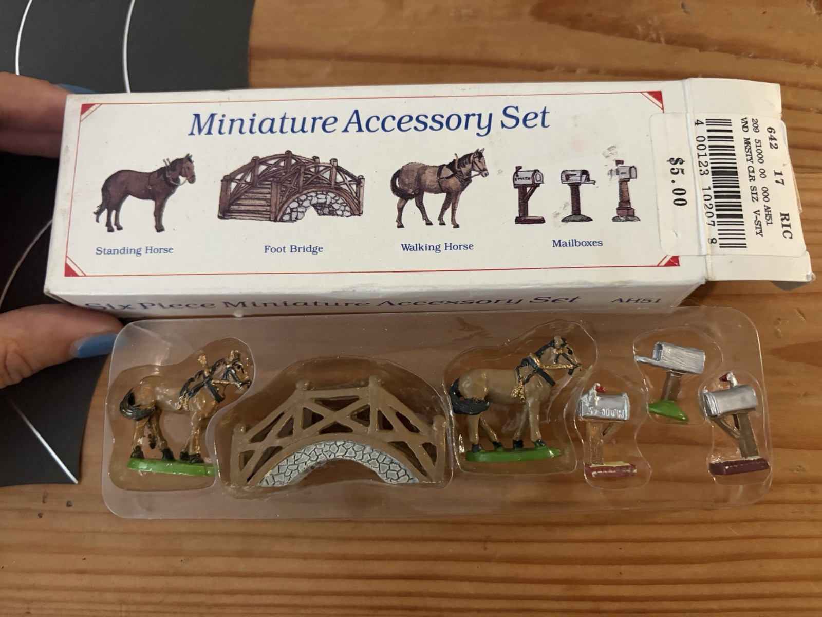 Vintage Figurine Set