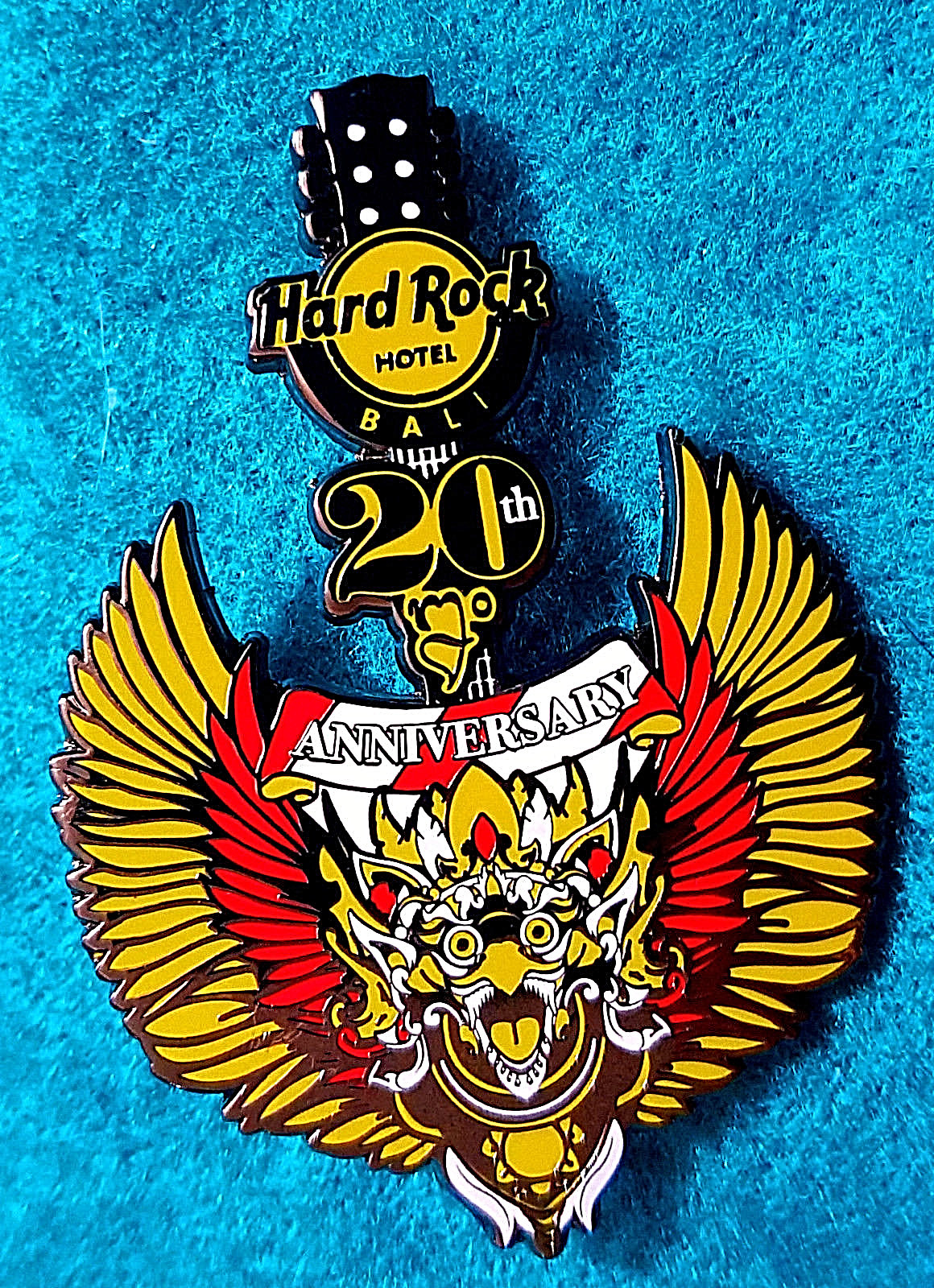 BALI HOTEL 20th ANNIVERSARY BALINESE DEITY GARUDA BIRD GUITAR Hard Rock Cafe PIN