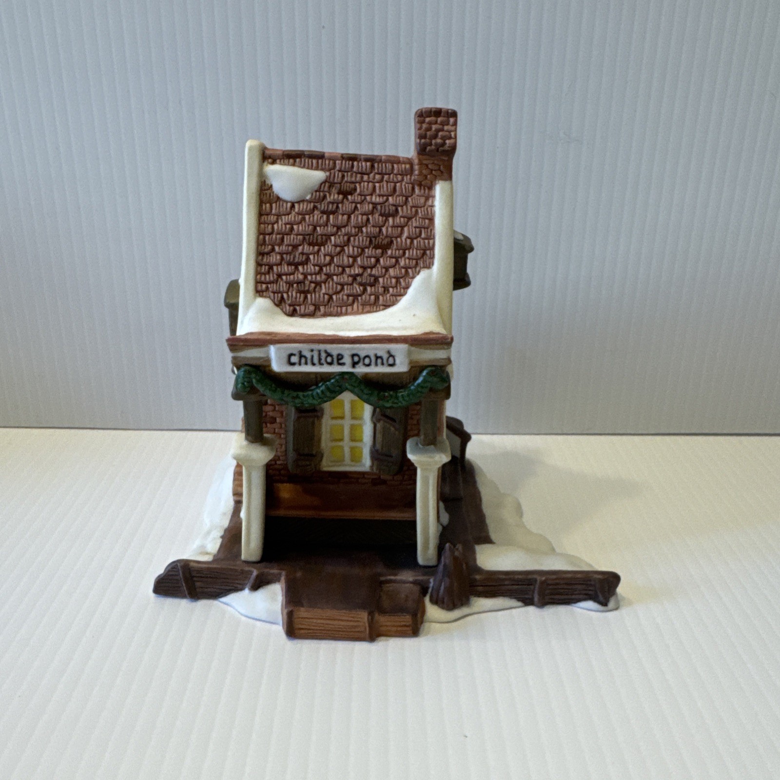 Vintage Dept 56 1988 Childe Pond Dickens Village Porcelain Christmas House