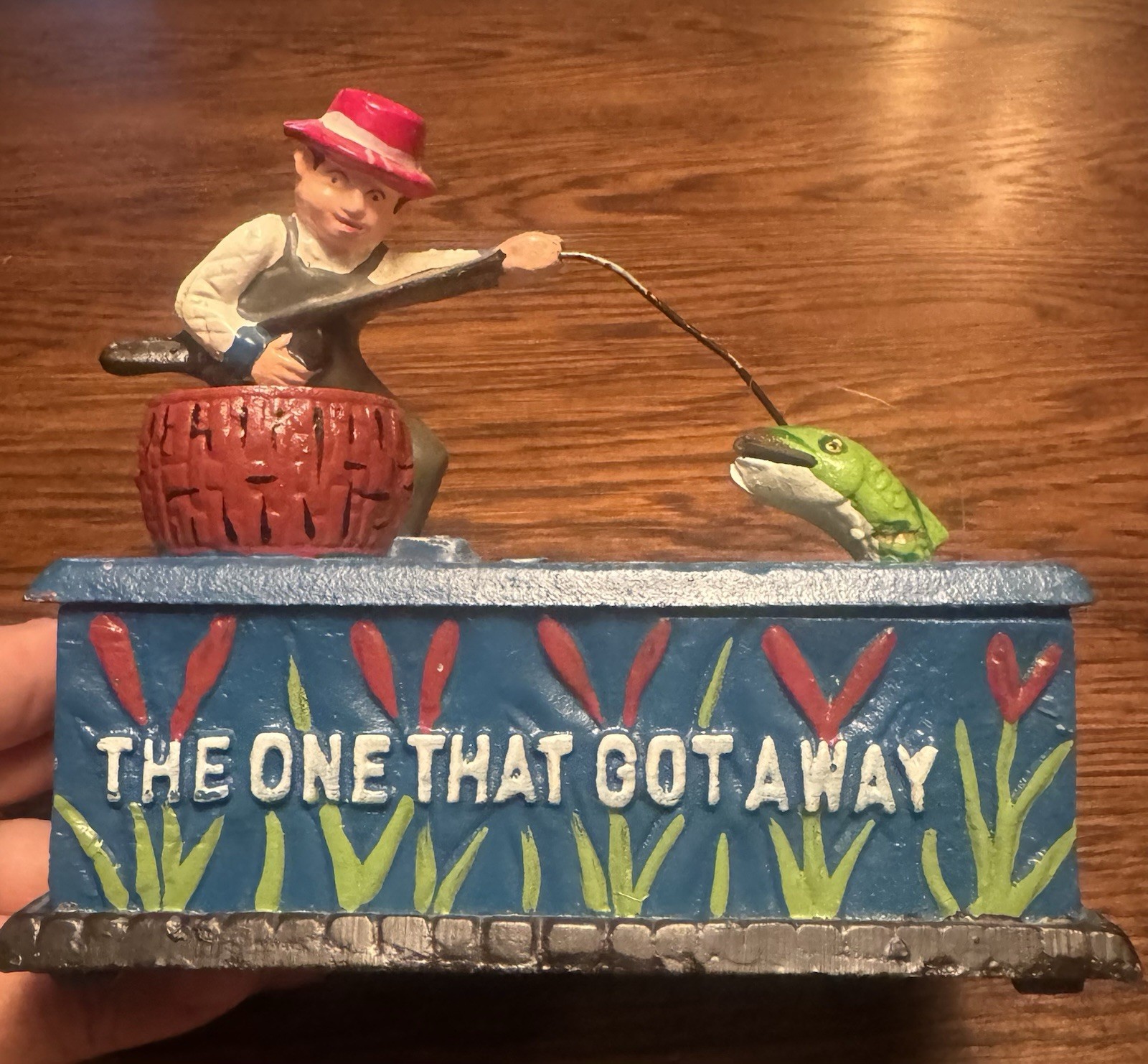 CAST IRON THE ONE THAT GOT AWAY MECHANICAL COIN BANK (VGC) Fisherman Fish Works*