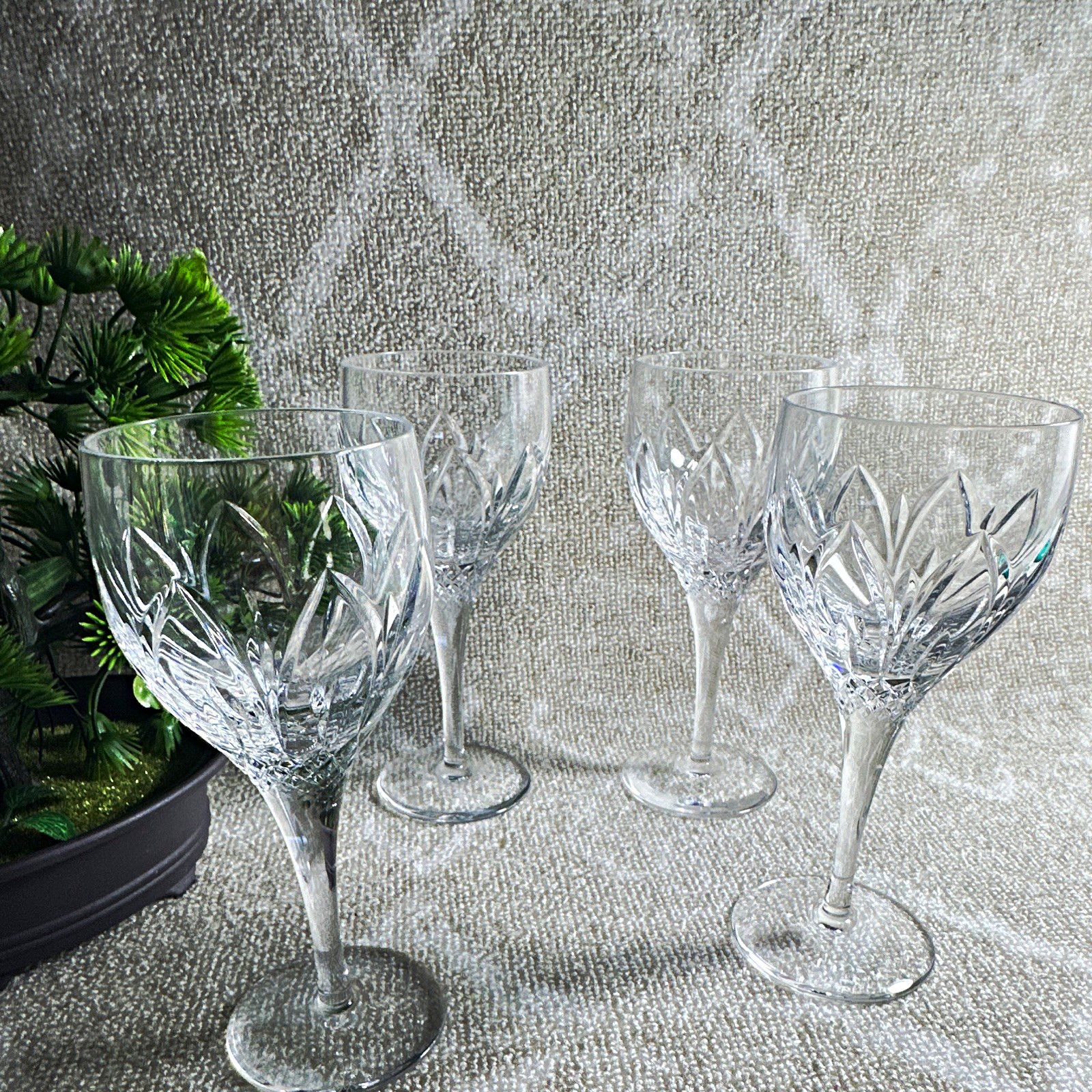 Set of FOUR Atlantis Crystal White Wine Glasses. Etched with Atlantis Mark.