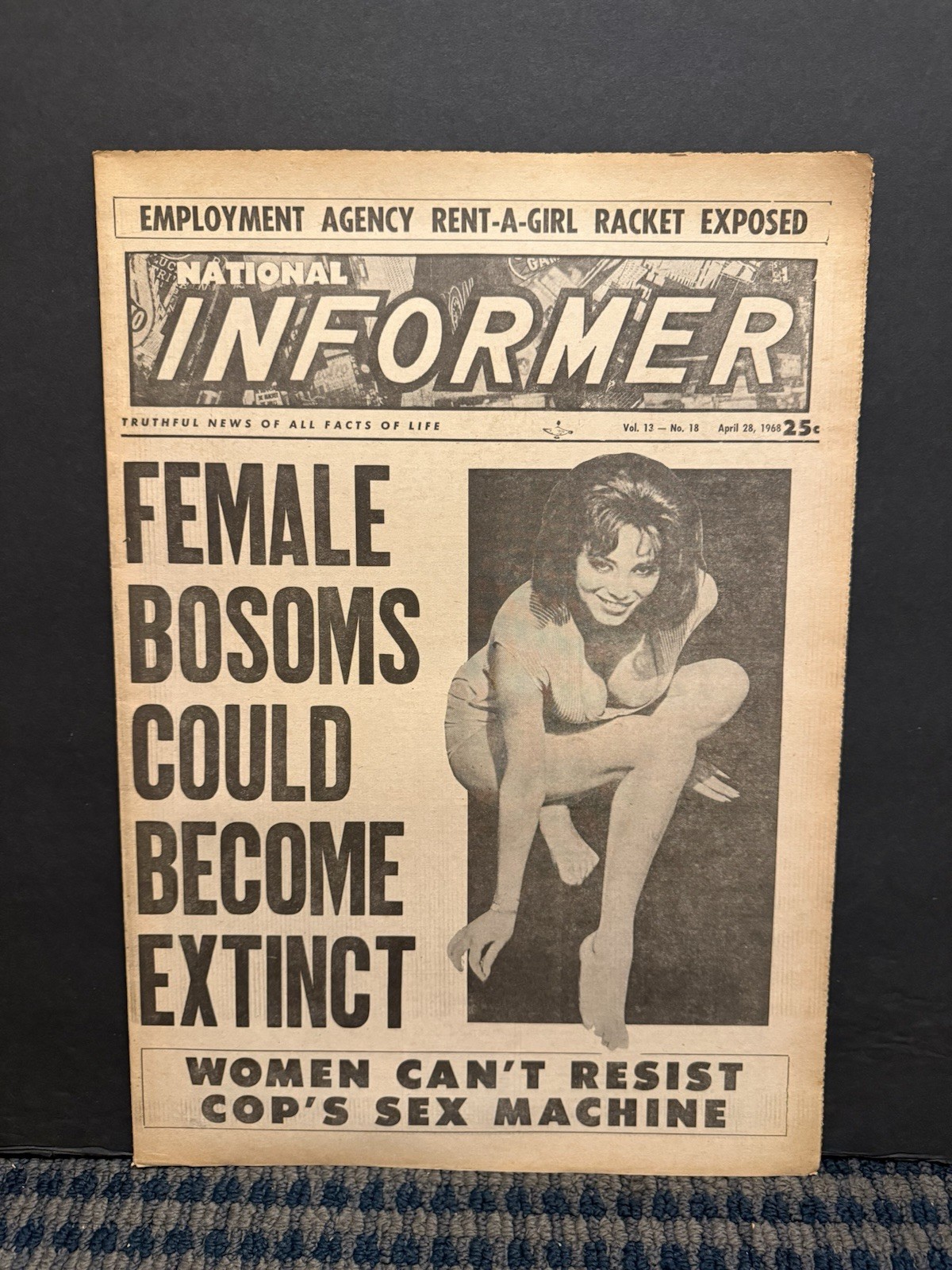 1968 April 28th National Informer Newspaper,  Female Bosoms/Extinct? (VRN10K)
