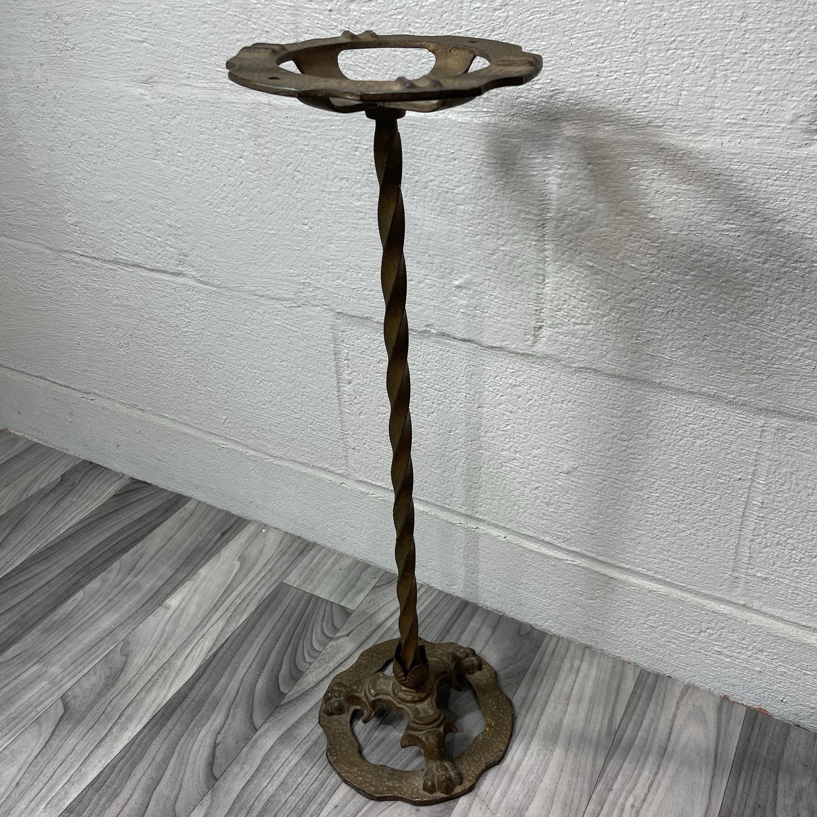 Antique 1920s Cast Iron Ashtray Stand 25” Griffith Feet Art Deco Nouveau MCM Antique 1920s Cast Iron Ashtray Stand 25” Griffith Feet Art Deco Nouveau MCM