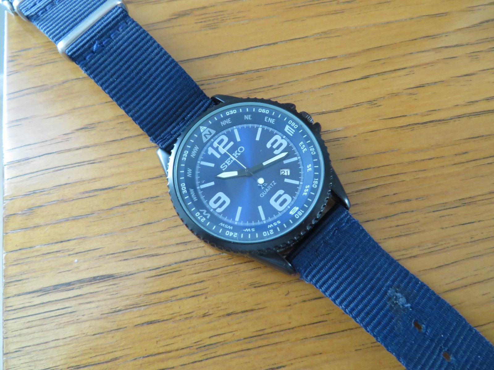 Seiko Scuba Diver stainless steel Analog Quartz Men Battery  7S26-0020