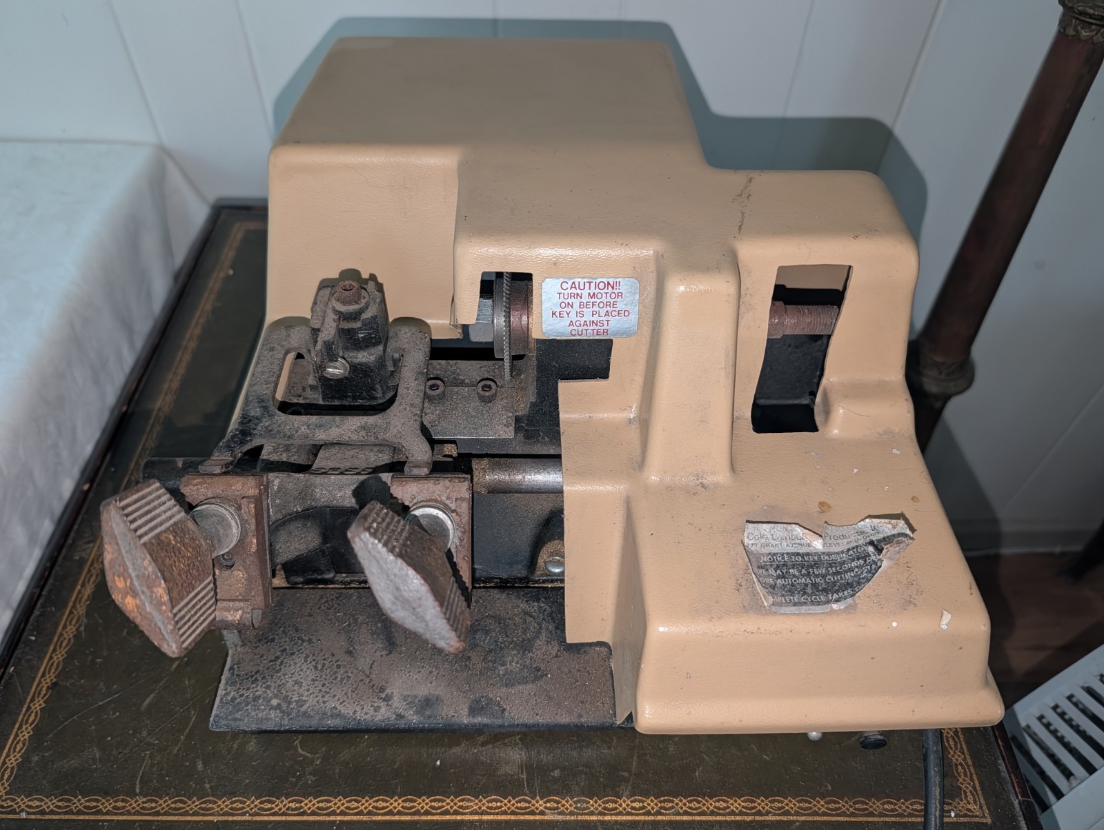 Vintage Cole National Model 3KCC - Running