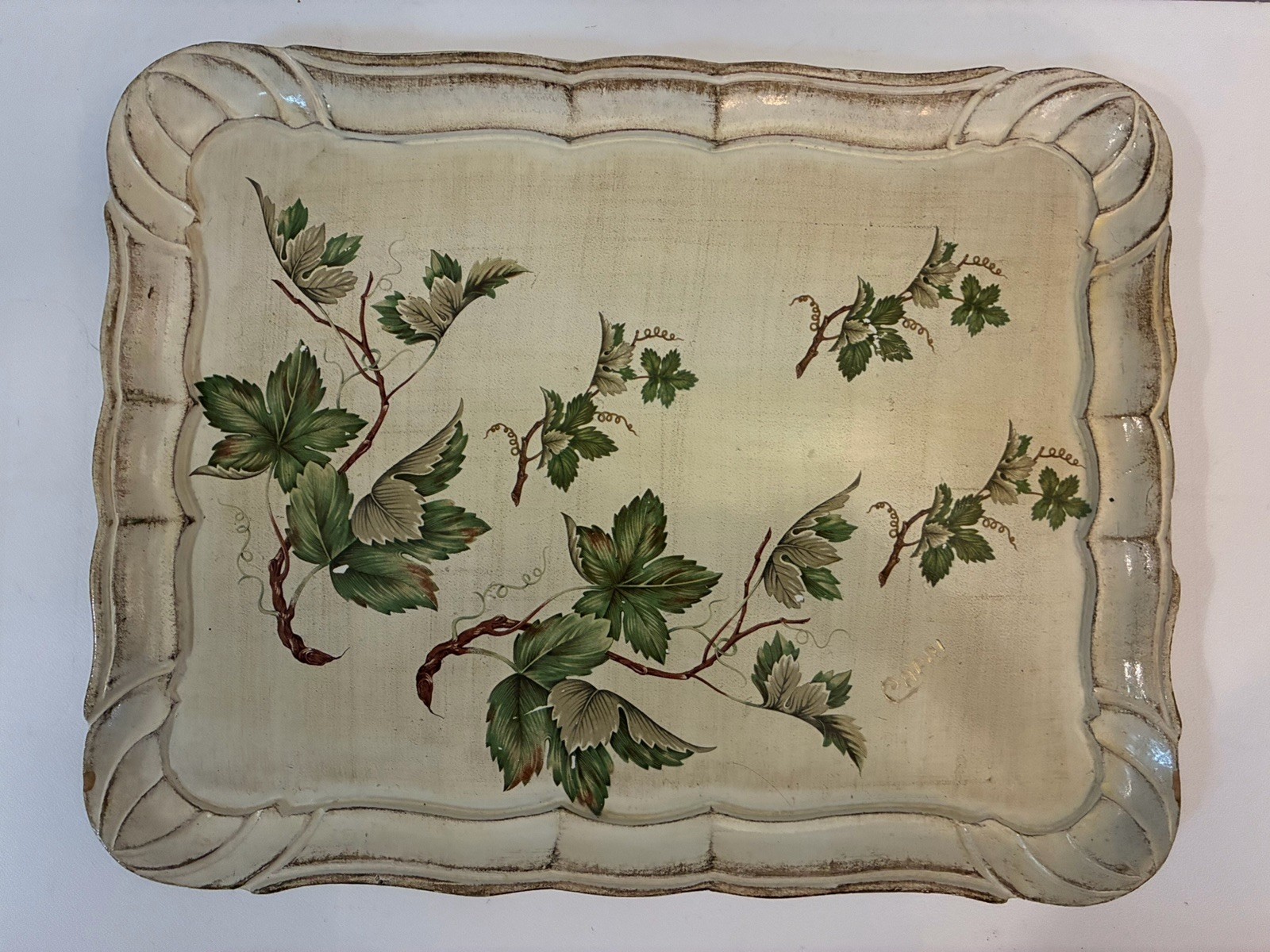 Vintage Italian Florentine Tray Capri Stamped Cream Gold Gilt Wood Grape Leaf Vintage Italian Florentine Tray Capri Stamped Cream Gold Gilt Wood Grape Leaf