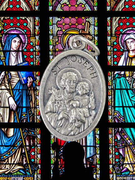 St Joseph/Holy Family Medal - 30\ St Joseph/Holy Family Medal - 30\