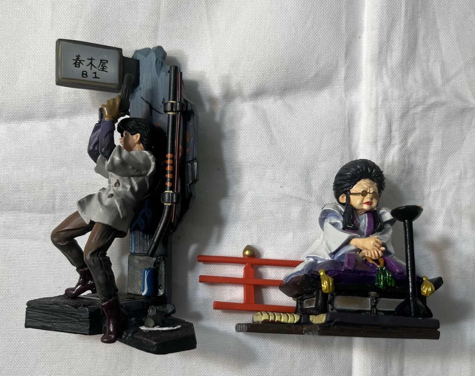 Vintage AKIRA 2 Diorama Miyako Sitting 2002 Kaiyodo Figure Lot MiniQ Vintage AKIRA 2 Diorama Miyako Sitting 2002 Kaiyodo Figure Lot MiniQ