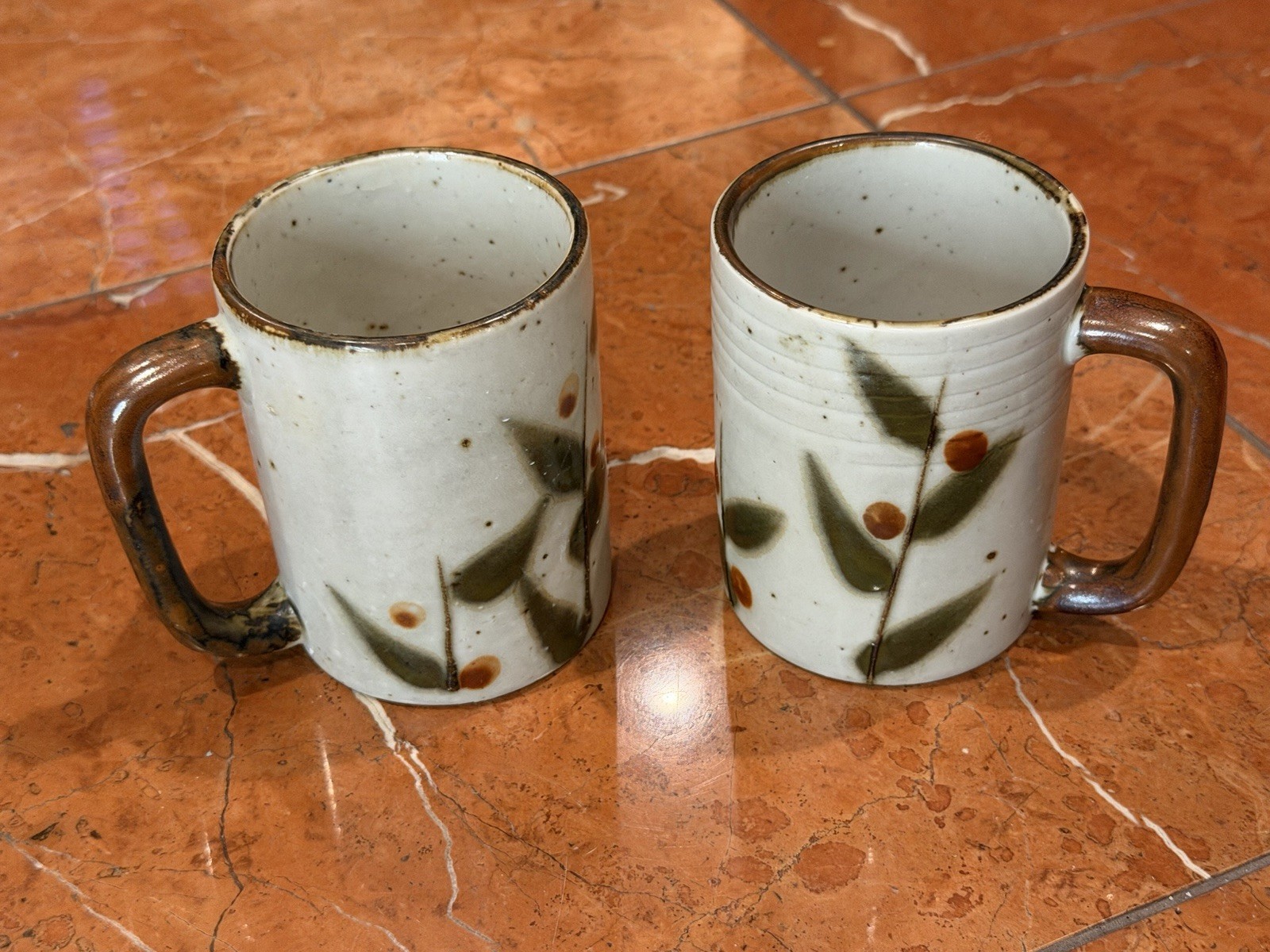 OTAGIRI JAPAN BITTERSWEET BERRY POTTERY COFFEE CUPS MUGS PAIR SET LOT 2 MCM EUC