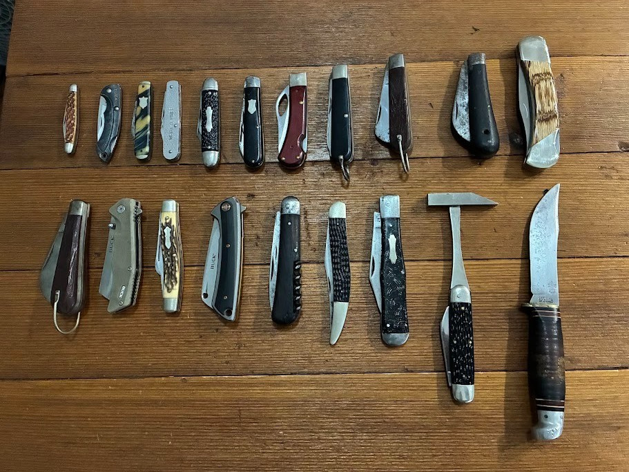 Lot of Vintage Knives, Parts Knives and Junk Knives. Lot of Vintage Knives, Parts Knives and Junk Knives.