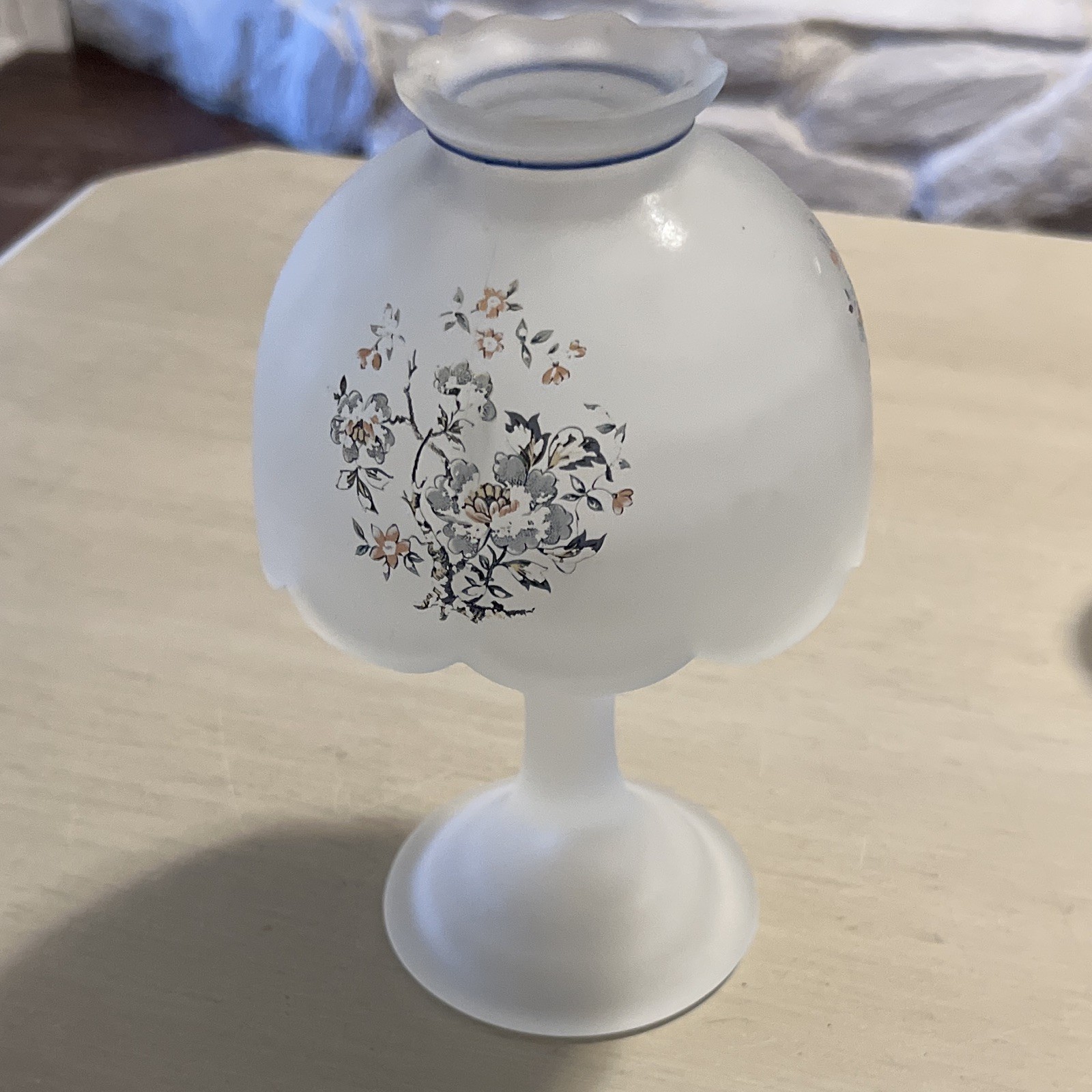 Vintage Satin Milk Glass Floral Fairy Lamp Candle Holder Westmoreland Style Vintage Satin Milk Glass Floral Fairy Lamp Candle Holder Westmoreland Style
