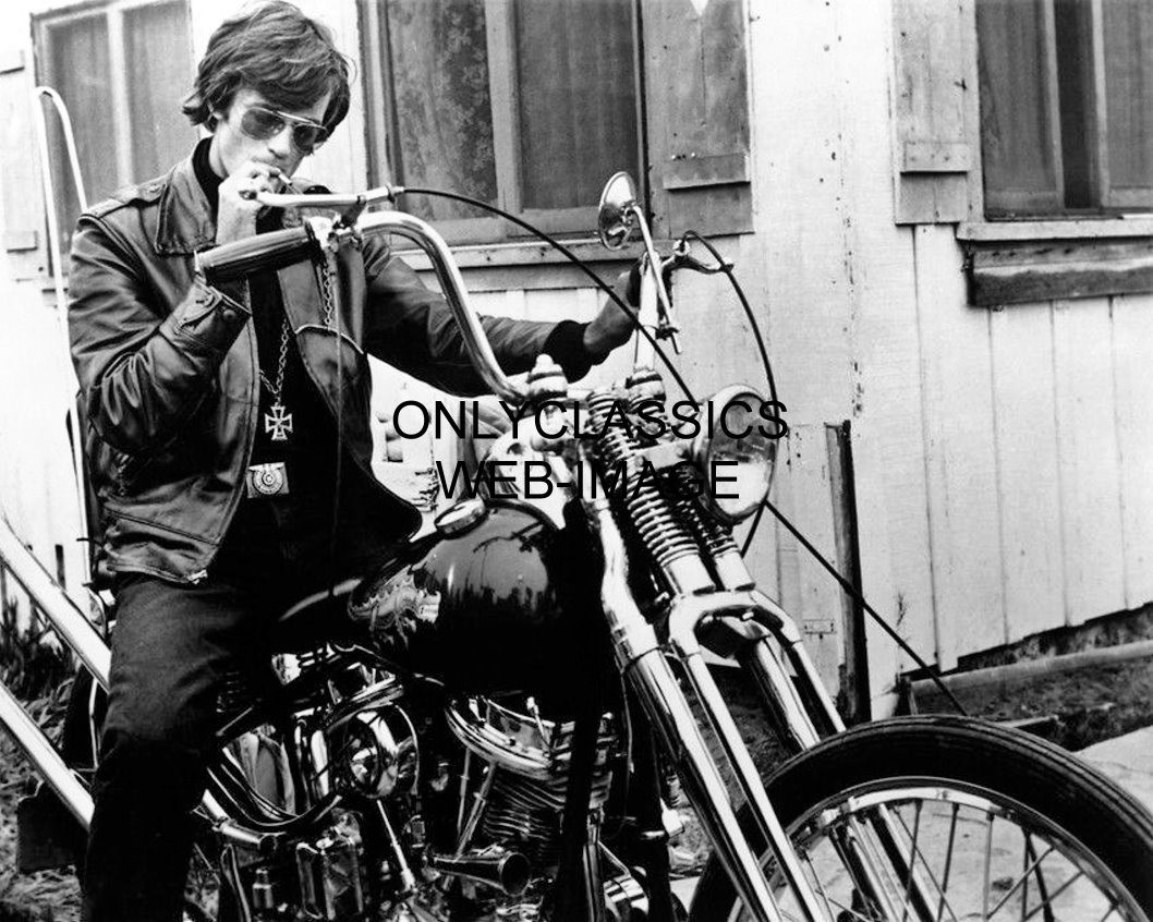 1966 WILD ANGELS COOL PETER FONDA HARLEY DAVIDSON MOTORCYLE CHOPPER 8X10 PHOTO