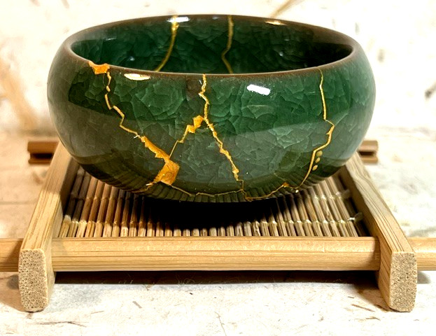 MINI Kintsugi Style Japanese Repair Technique, Ceramic Crackle Green Tea Bowl VG