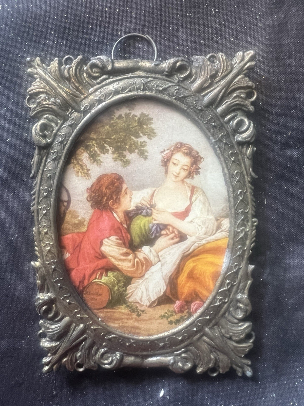 Vintage Small Victorian Style Oval Metal Framed Picture