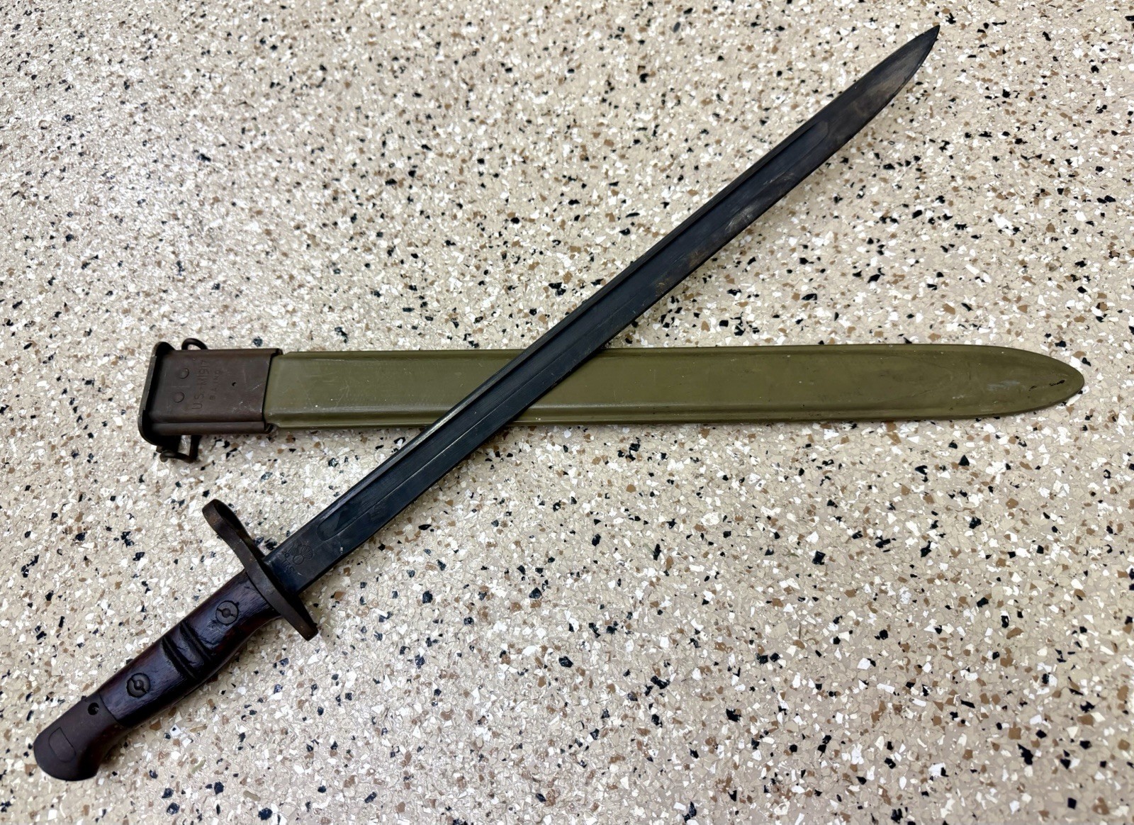 Vintage WWI US Model M1917 Sword Bayonet w Vietnam Era Sheath World War Military Vintage WWI US Model M1917 Sword Bayonet w Vietnam Era Sheath World War Military