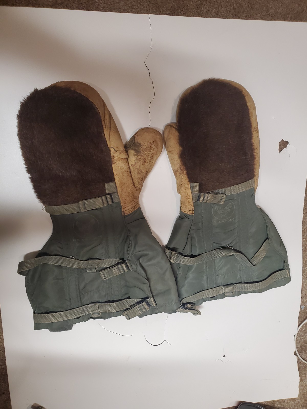 US Air Force N-4B Extreme Cold Weather Mittens (sz Large)