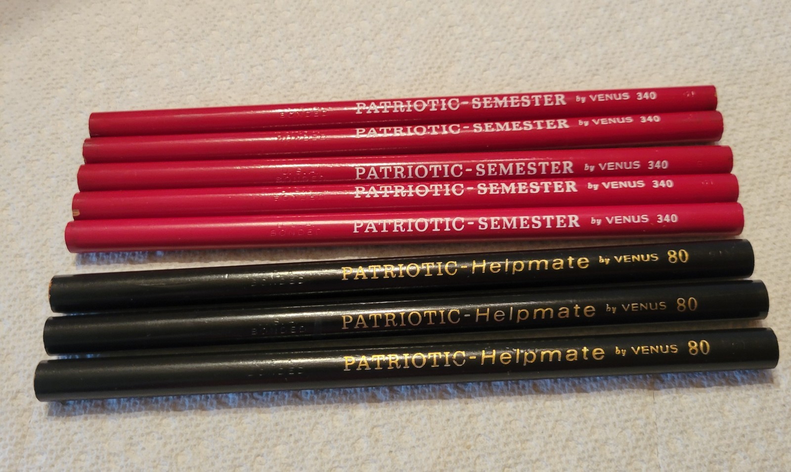 8 VINTAGE VENUS PATRIOTIC PENCILS 5 SEMESTER #340, 3 HELPLMATE #80 NEVER USED 8 VINTAGE VENUS PATRIOTIC PENCILS 5 SEMESTER #340, 3 HELPLMATE #80 NEVER USED