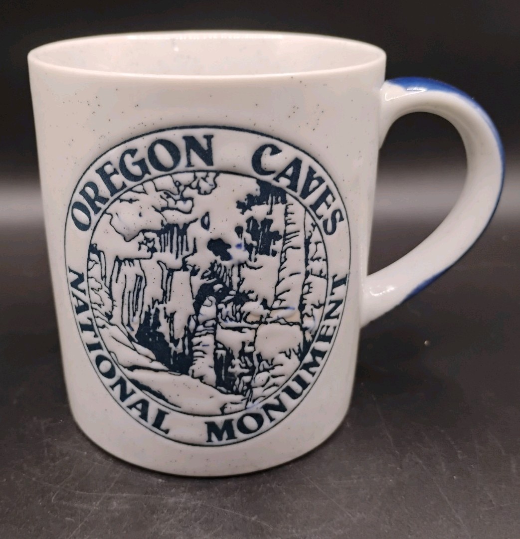 VtG 1980s Oregon Caves National Monument Embossed Medallion Souvenir Mug NOS