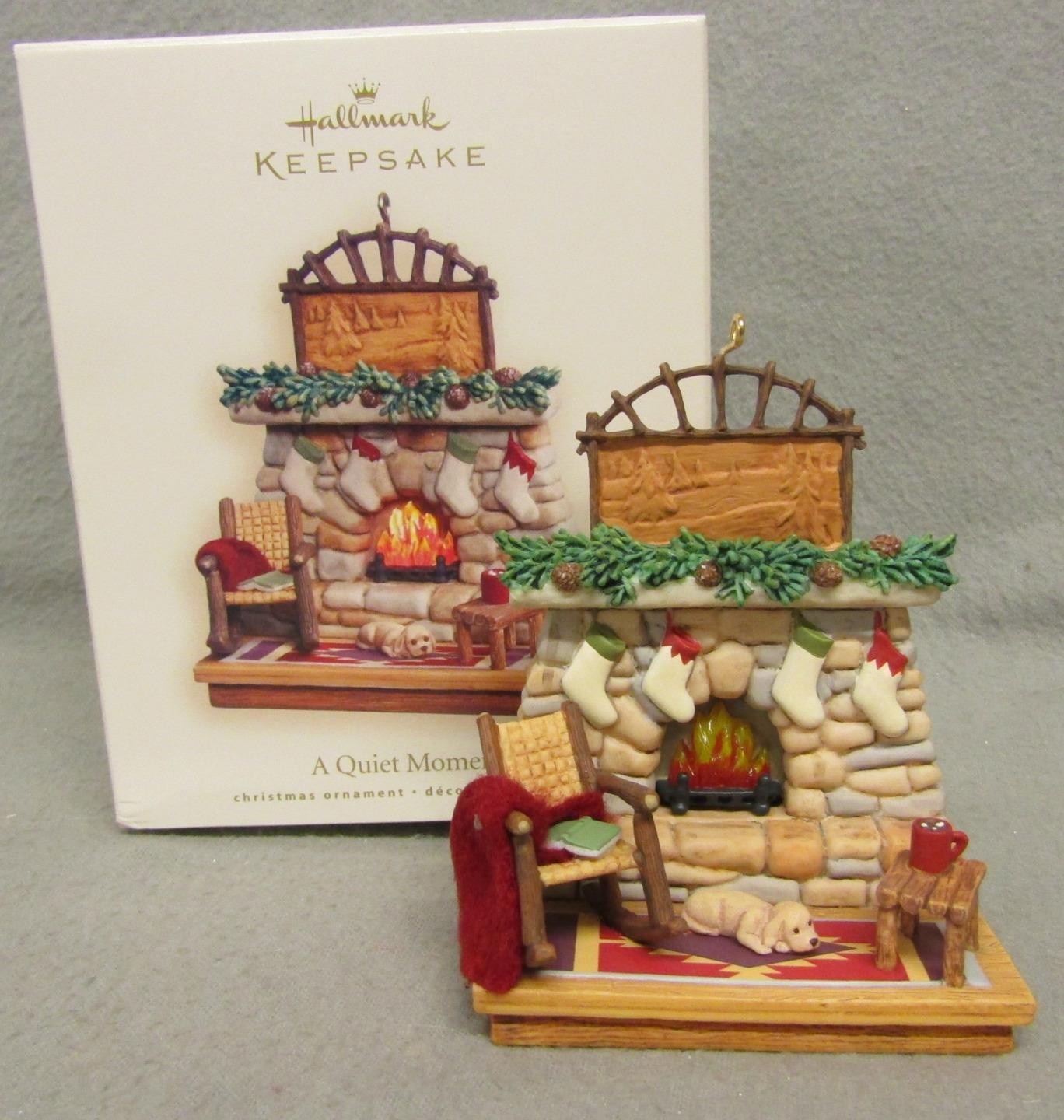 2007 Hallmark Christmas Ornament A QUIET MOMENT - Tree Lights The Fireplace NIB