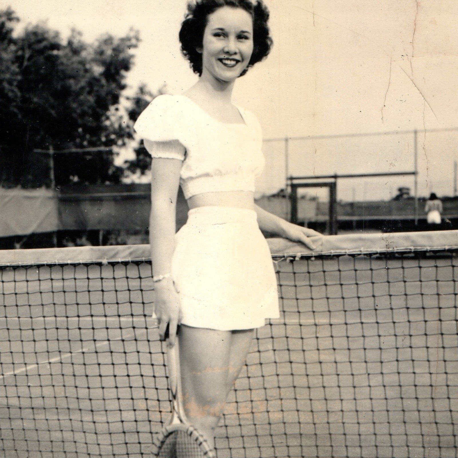 ID'd c1940s Louise Brooks Holly Tennis Court Racket Snapshot Photo Midriff Skirt ID'd c1940s Louise Brooks Holly Tennis Court Racket Snapshot Photo Midriff Skirt