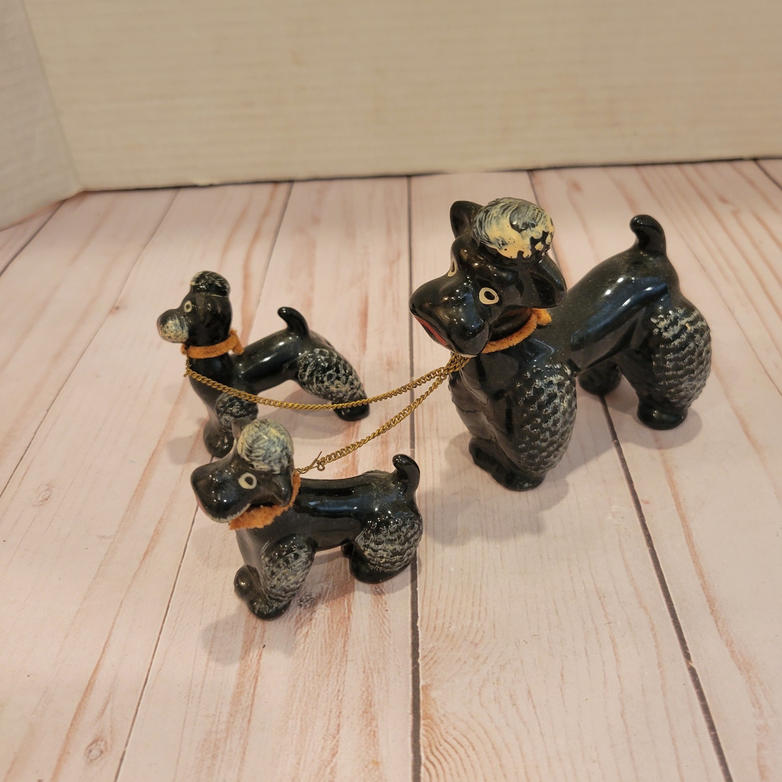 Vintage Poodle Family Mama with Two Puppies on Chain Leashes Black MCM Japan