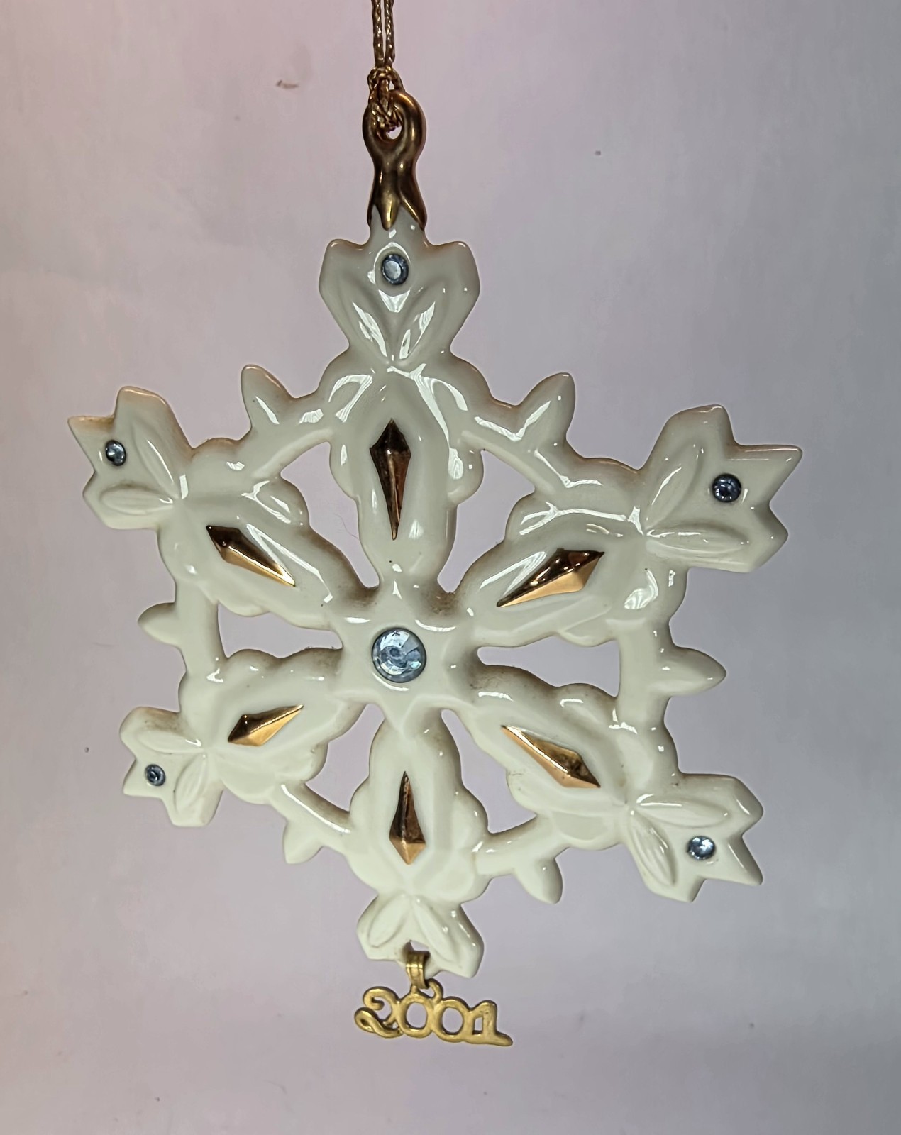 2001 Lenox China Snowflake With Gemstone 2001 Lenox China Snowflake With Gemstone