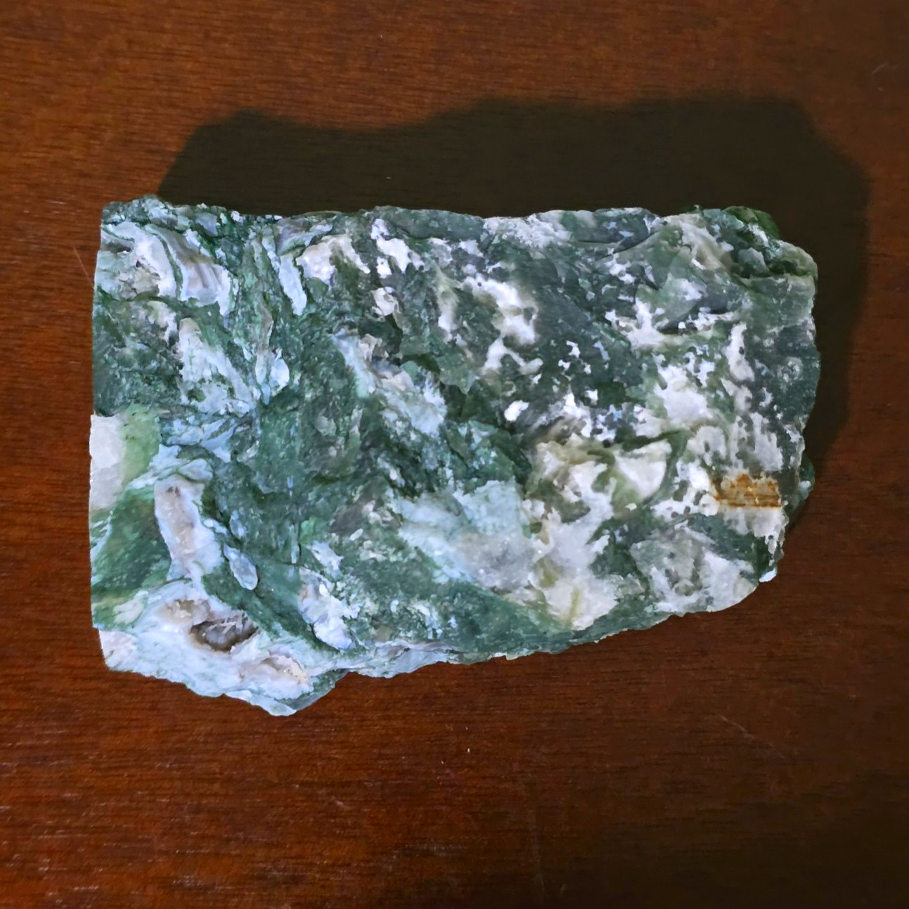 Green Moss Freeform Polished On 2 Sides & Raw On The Rest. 15.5 Oz 4.2x2.41x1.28