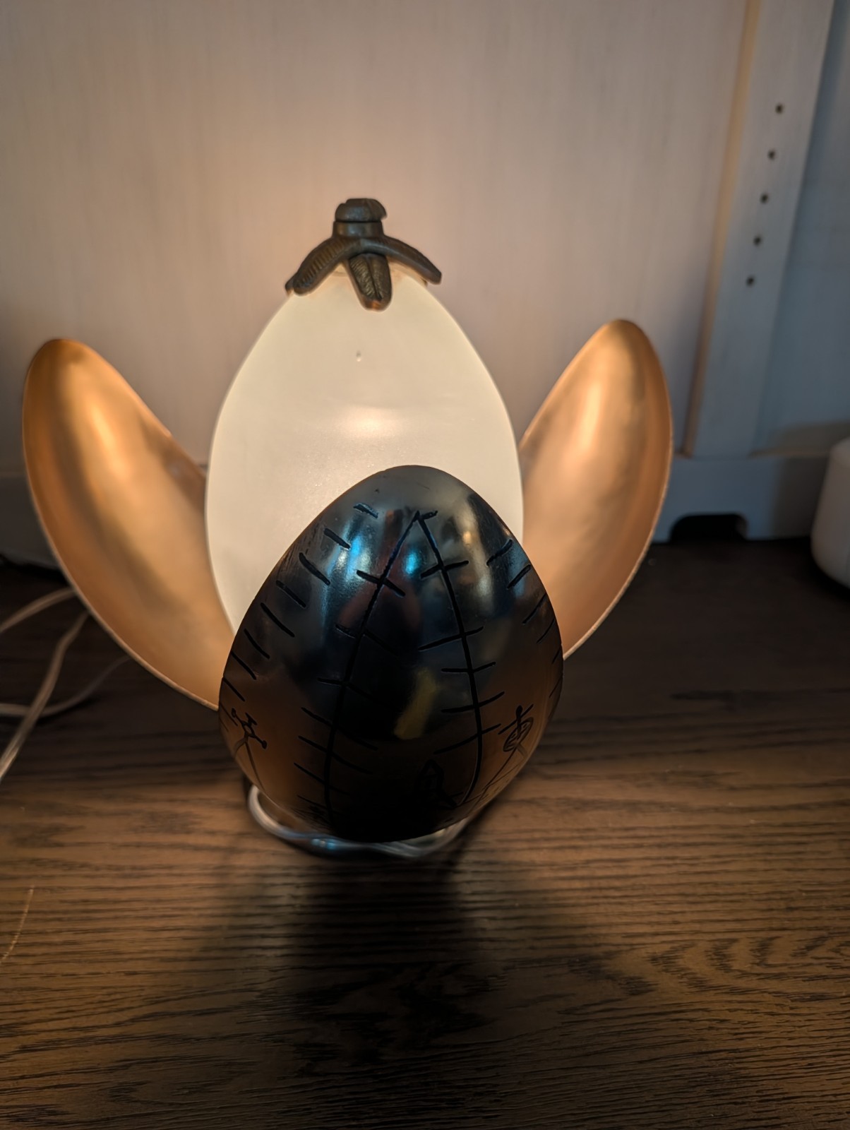 Pottery Barn Teen Harry Potter Golden Egg Table Lamp 12 Pottery Barn Teen Harry Potter Golden Egg Table Lamp 12