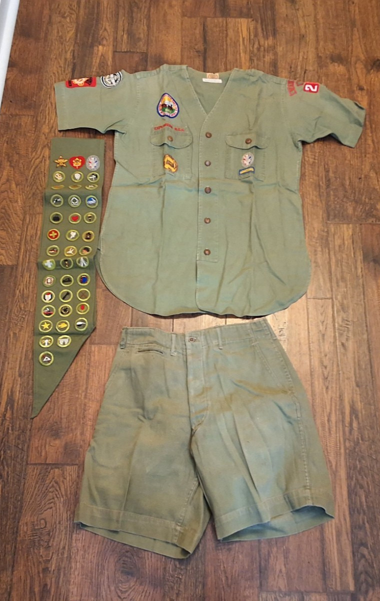 Vintage lot 1950s Boy Scouts of America BSA Uniform shorts caps papers socks T3