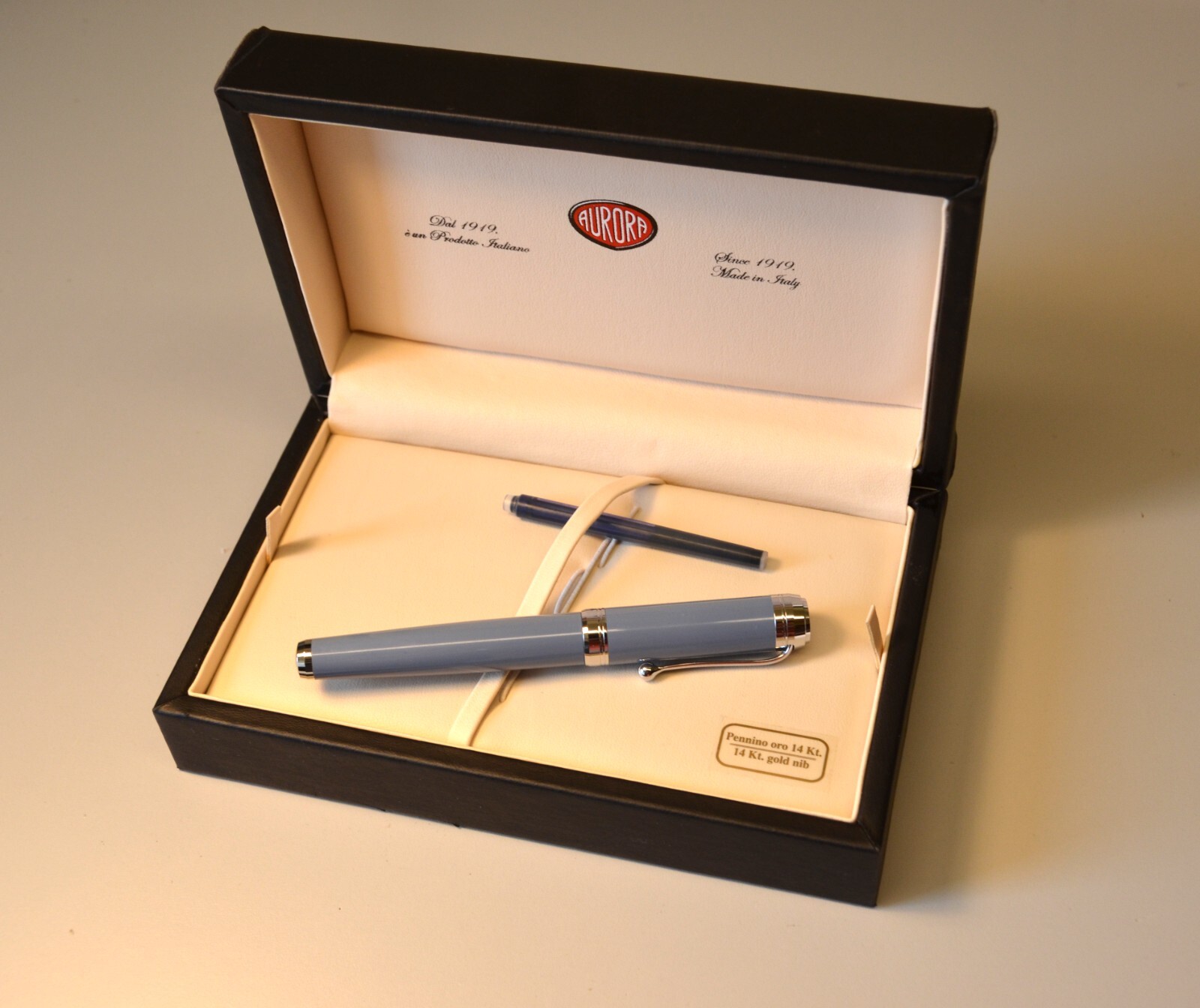 Aurora Talentum Blue 14kt Gold Fountain Pen - NEW