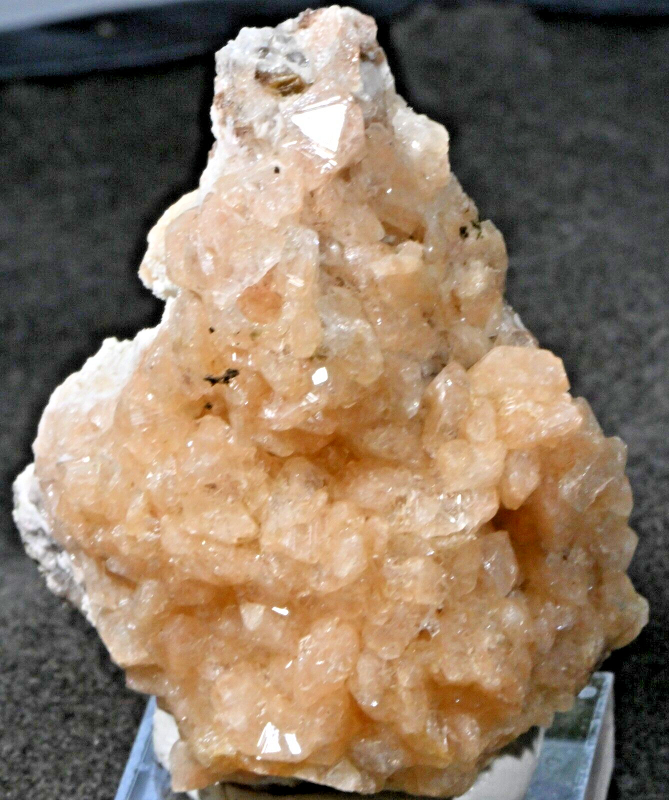 GREAT GMELINITE 3 X 2.5 X 4 CM, TWO ISLANDS, BAY OF FUNDY, NS, CANADA GREAT GMELINITE 3 X 2.5 X 4 CM, TWO ISLANDS, BAY OF FUNDY, NS, CANADA