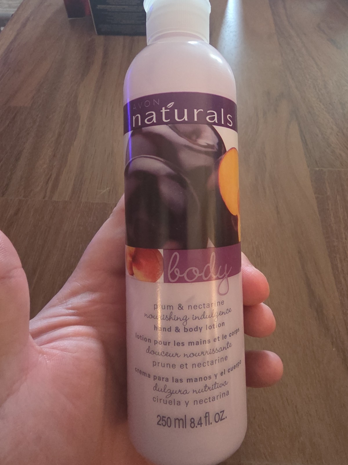 PLUM & NECTARINE Avon Naturals Hand & Body Lotion 8.4 fl oz