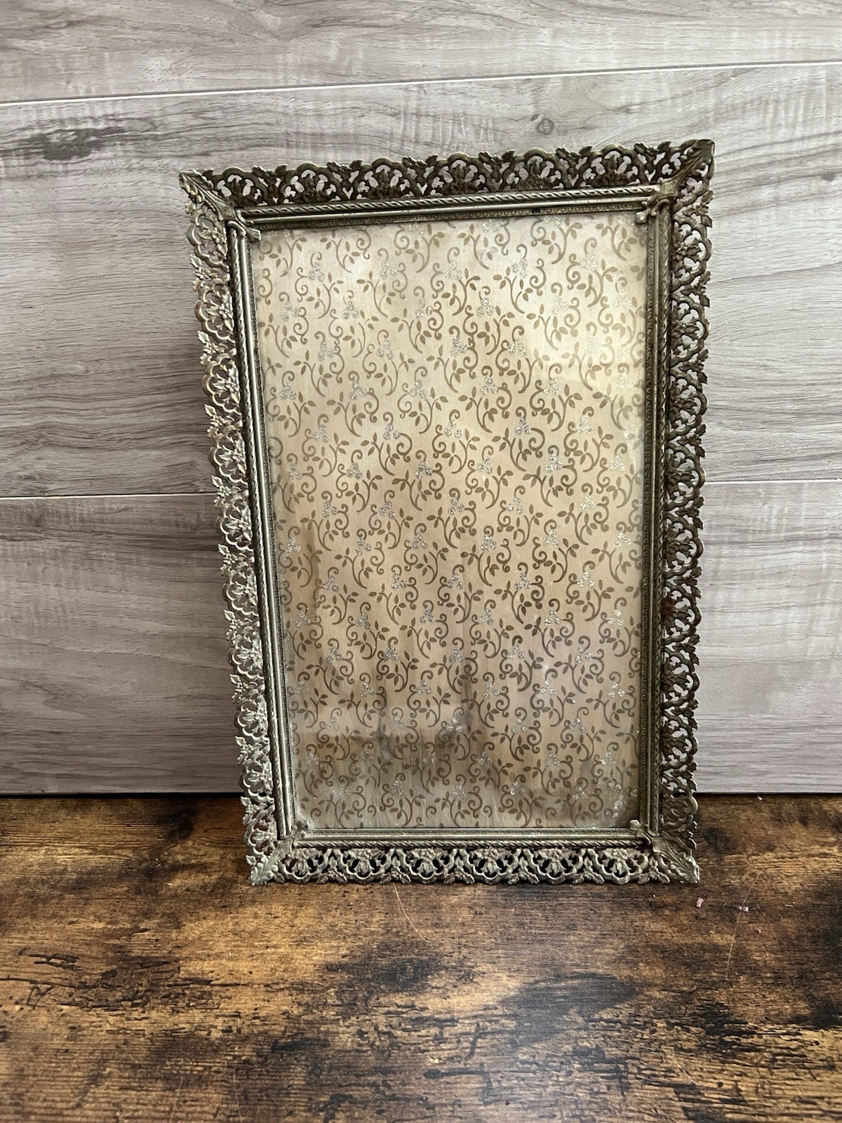 Vintage Gold Tone Filigree Vanity Dresser Tray Glass Insert 14.5 x 9.5
