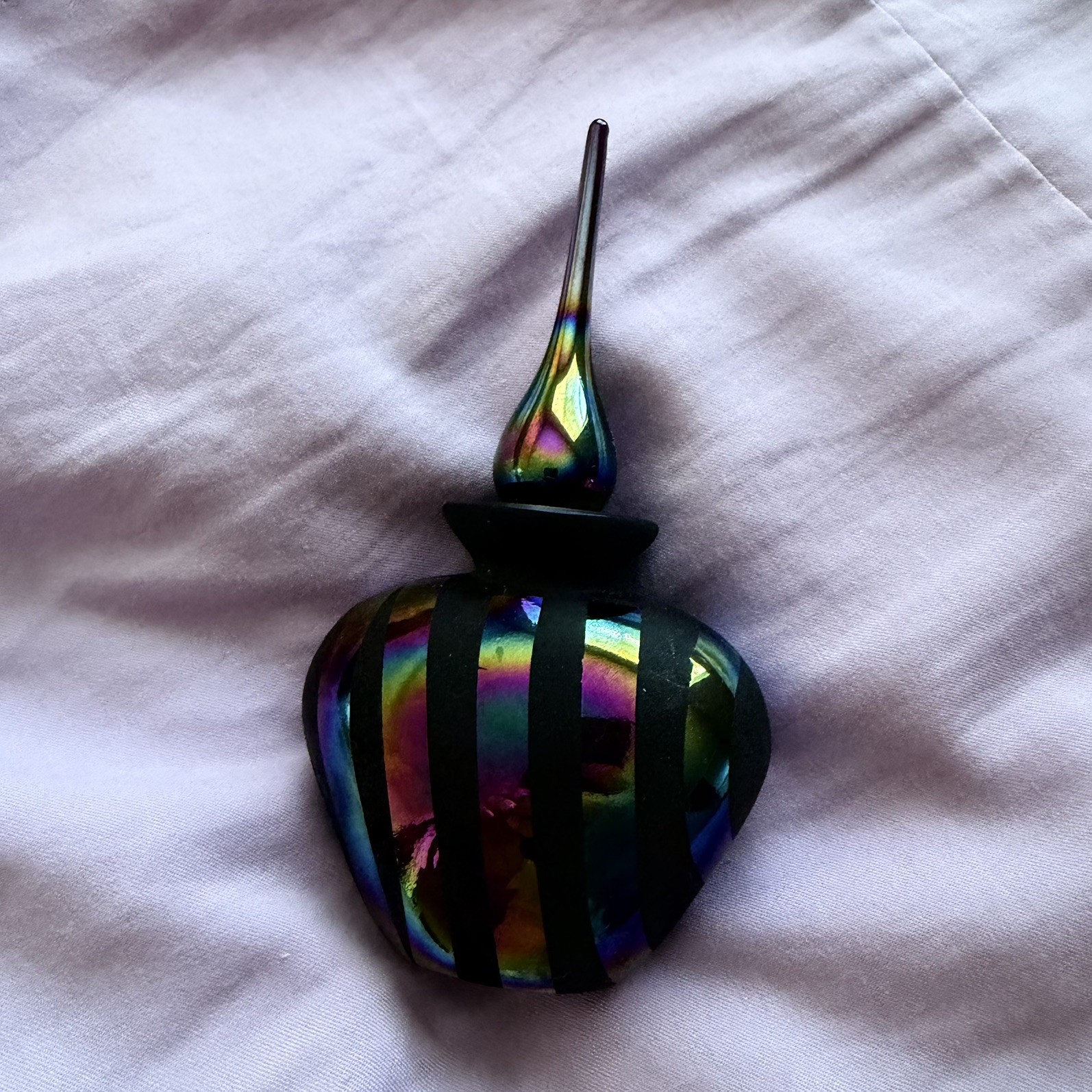 Vintage E&R Iridescent Black Glass Perfume Bottle w/ Stopper 5.75\
