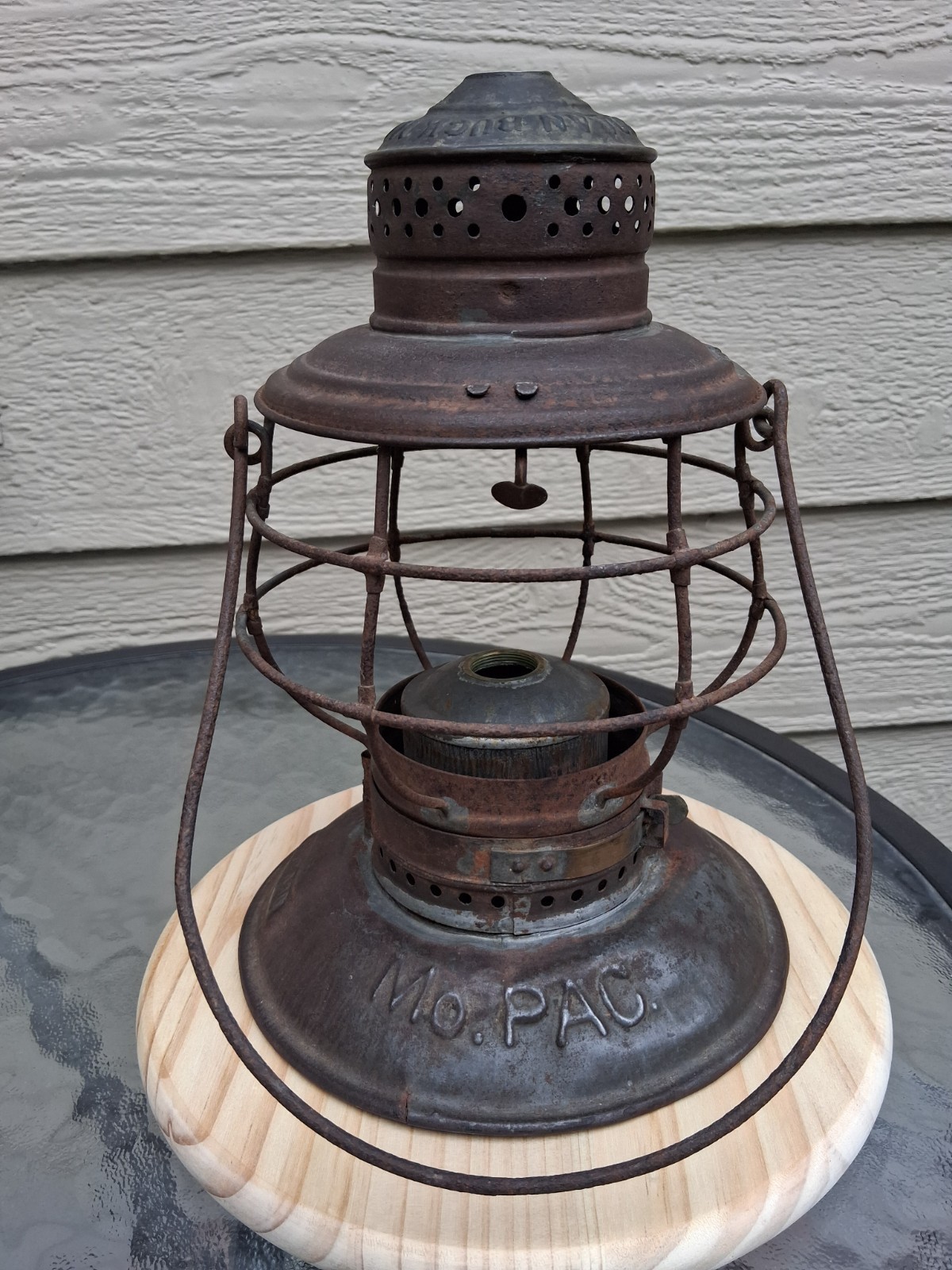 Missouri Pacific Handlan Buck Brass-Top Bell-Bottom Railroad Lantern Frame