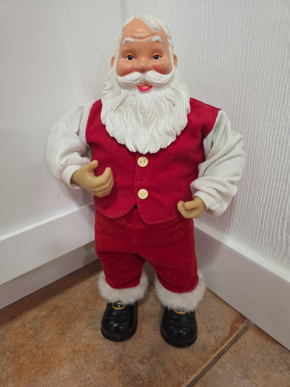 Vintage 1999 Radio Shack Christmas Rockin Santa Animated Singing Dancing 12 Inch