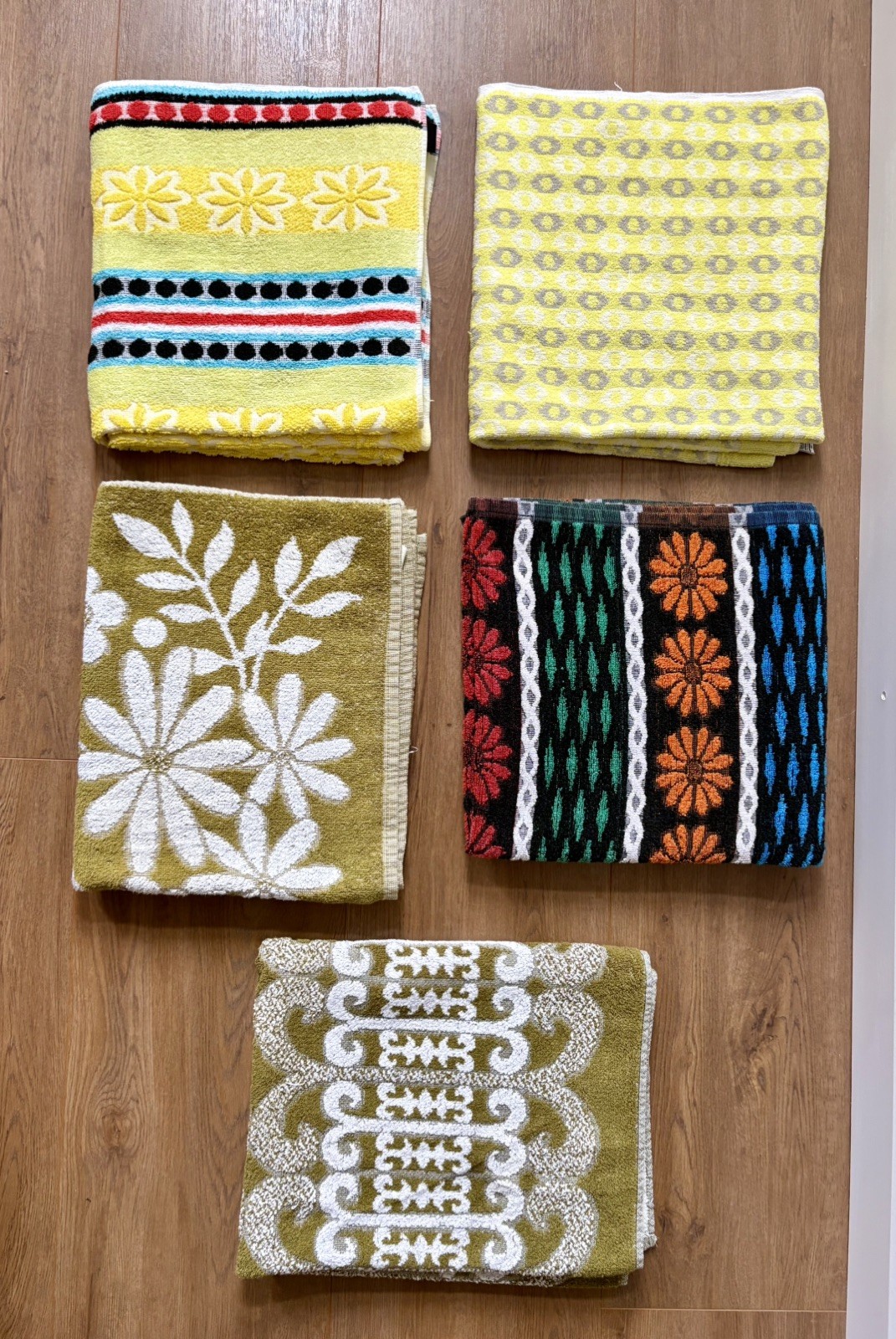 5 Vintage 70s Patterned Colourful Cotton Bath Towels Hippie Mid Century