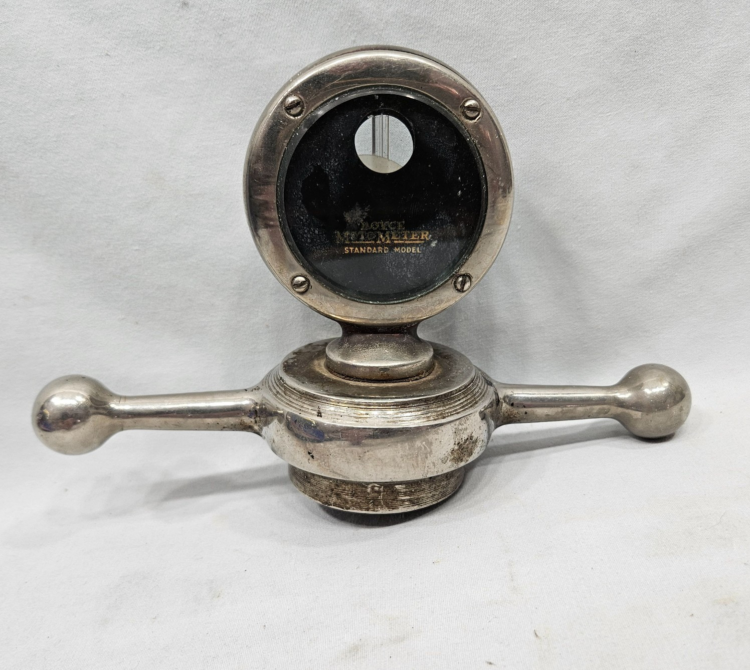 Vintage Universal Boyce Motometer With Dog Bone Radiator Cap