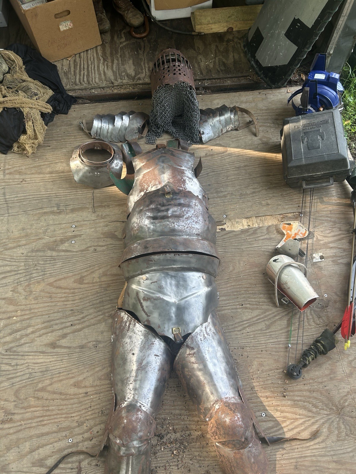 Antique Templar Suit Of Armour Medieval Armor Costume With Helmet Antique Templar Suit Of Armour Medieval Armor Costume With Helmet