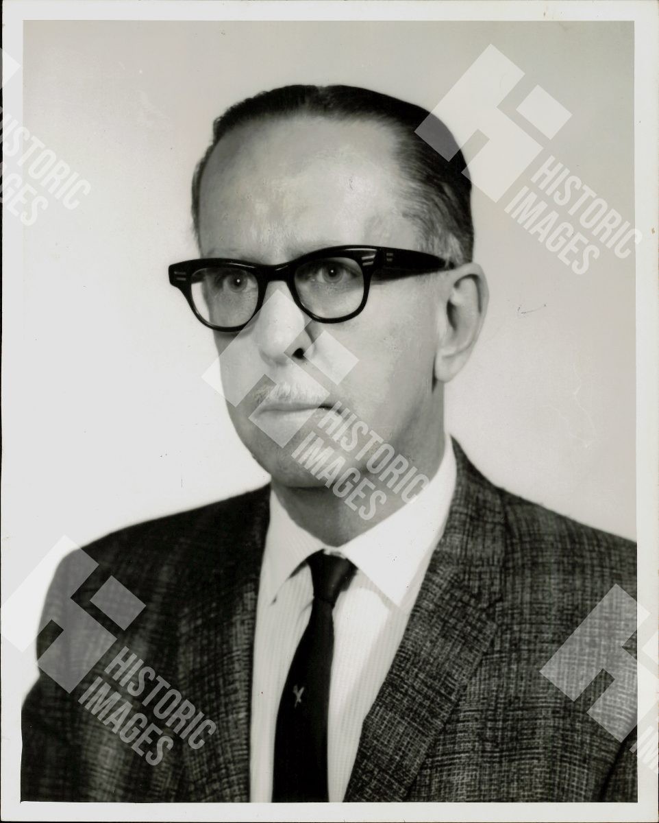 Press Photo Colonel Richard W. Owen Portrait with Glasses and Suit Press Photo Colonel Richard W. Owen Portrait with Glasses and Suit