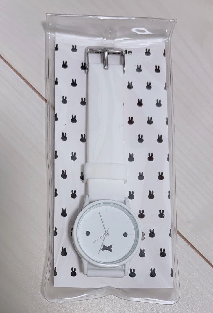 Dick Bruna Miffy style wristwatch white