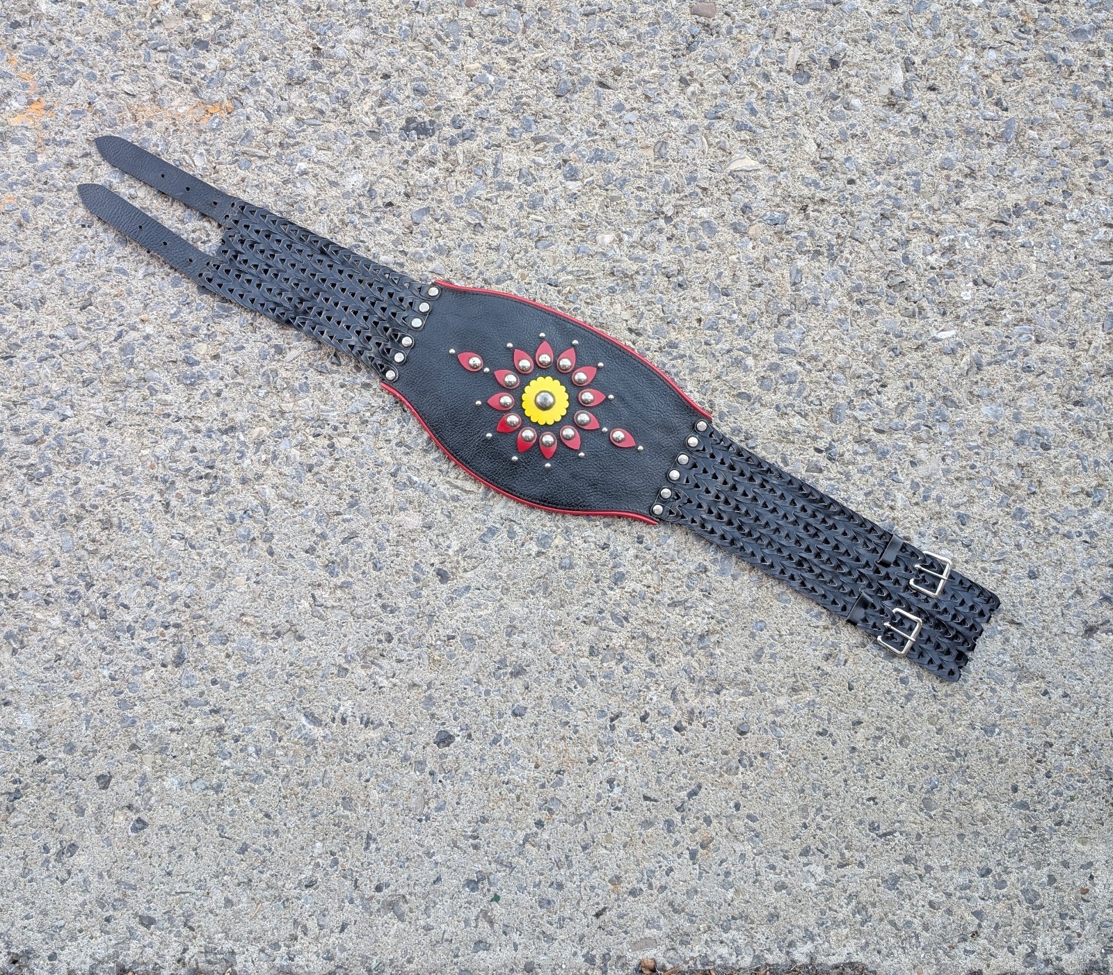 Vintage 1950\'s Motorcycle Kidney Belt Wth Plastic And Metal Studs 30\ Vintage 1950\'s Motorcycle Kidney Belt Wth Plastic And Metal Studs 30\