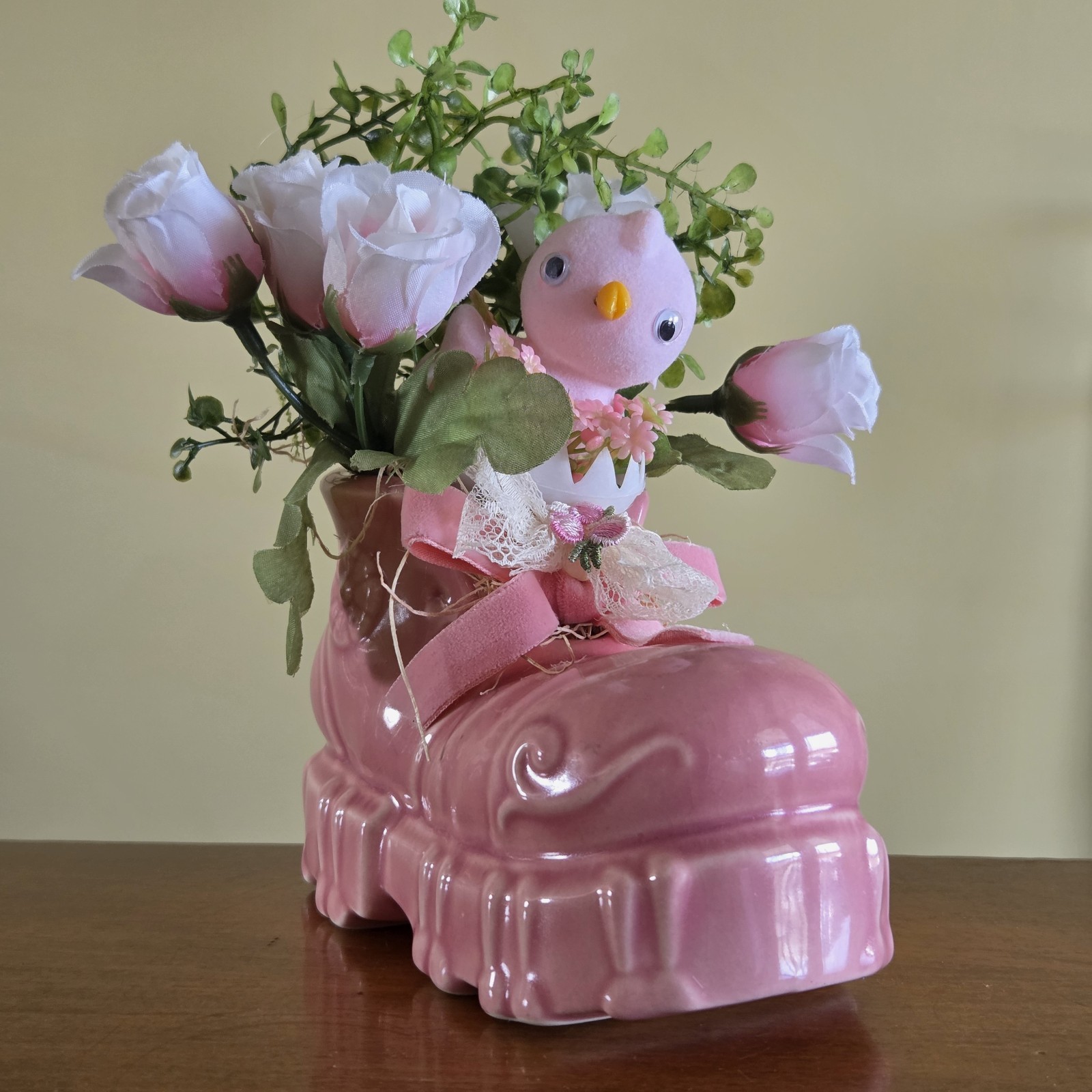 Vtg McCoy Pink Ceramic Boot Planter w Easter Spring Arrangement Roses & Chick Vtg McCoy Pink Ceramic Boot Planter w Easter Spring Arrangement Roses & Chick
