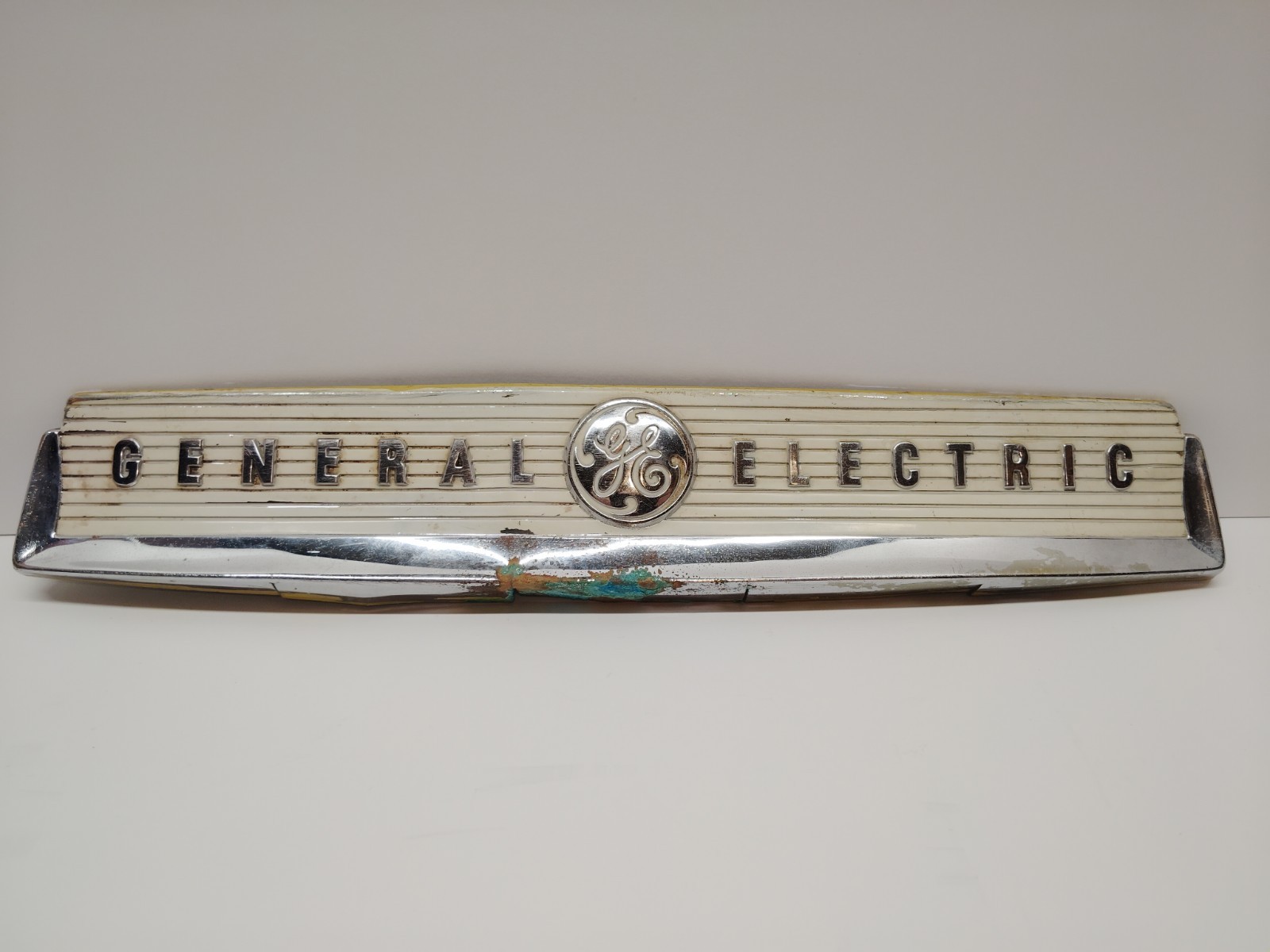 Vintage 1950's General Electric GE Refrigerator Emblem Nameplate Kitchen nice