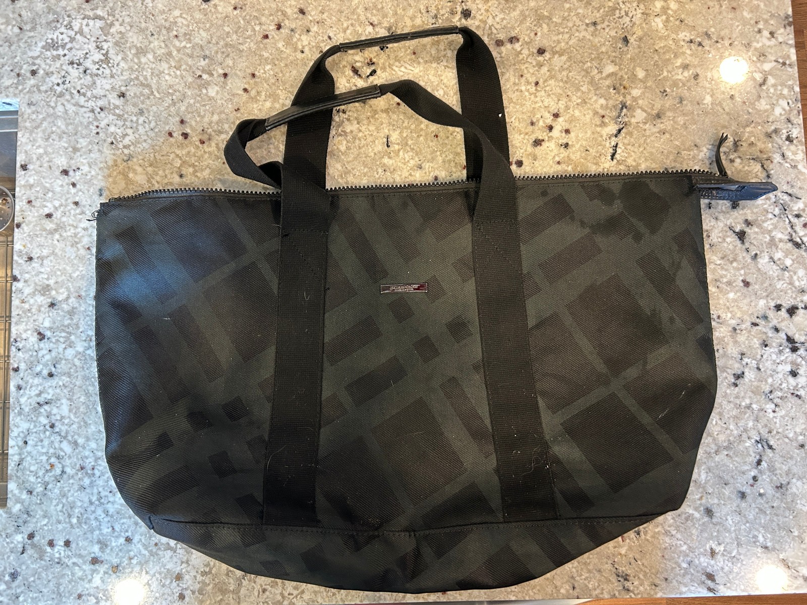 BURBERRY Large Travel Checked Tote Bag - Black - 14\