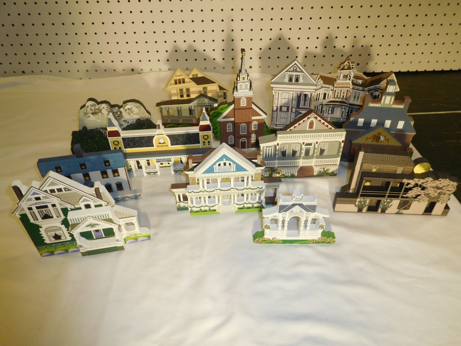 13 Vintage 1990\'s Shelia\'s Real 3-D Houses & Landmarks 13 Vintage 1990\'s Shelia\'s Real 3-D Houses & Landmarks