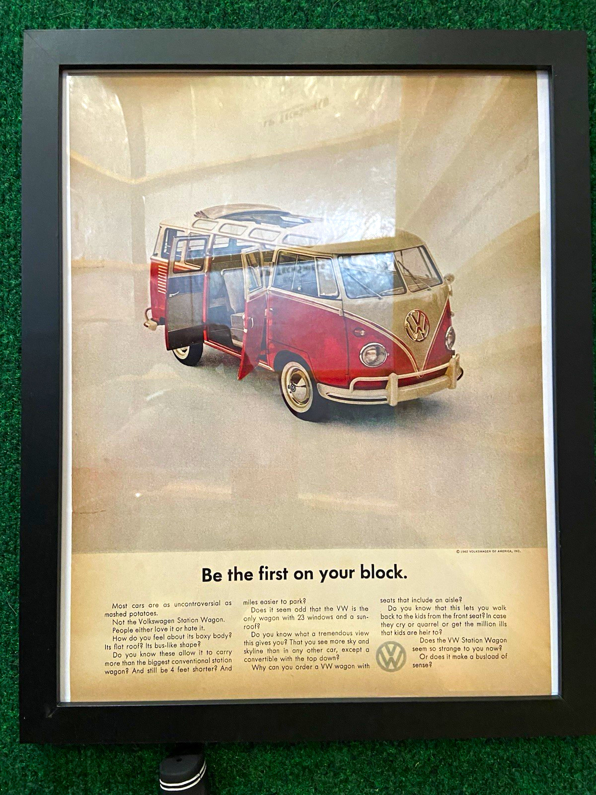 Volkswagen Bus 1962 23 Windows Original Print TIME Magazine Ad Framed - NEW